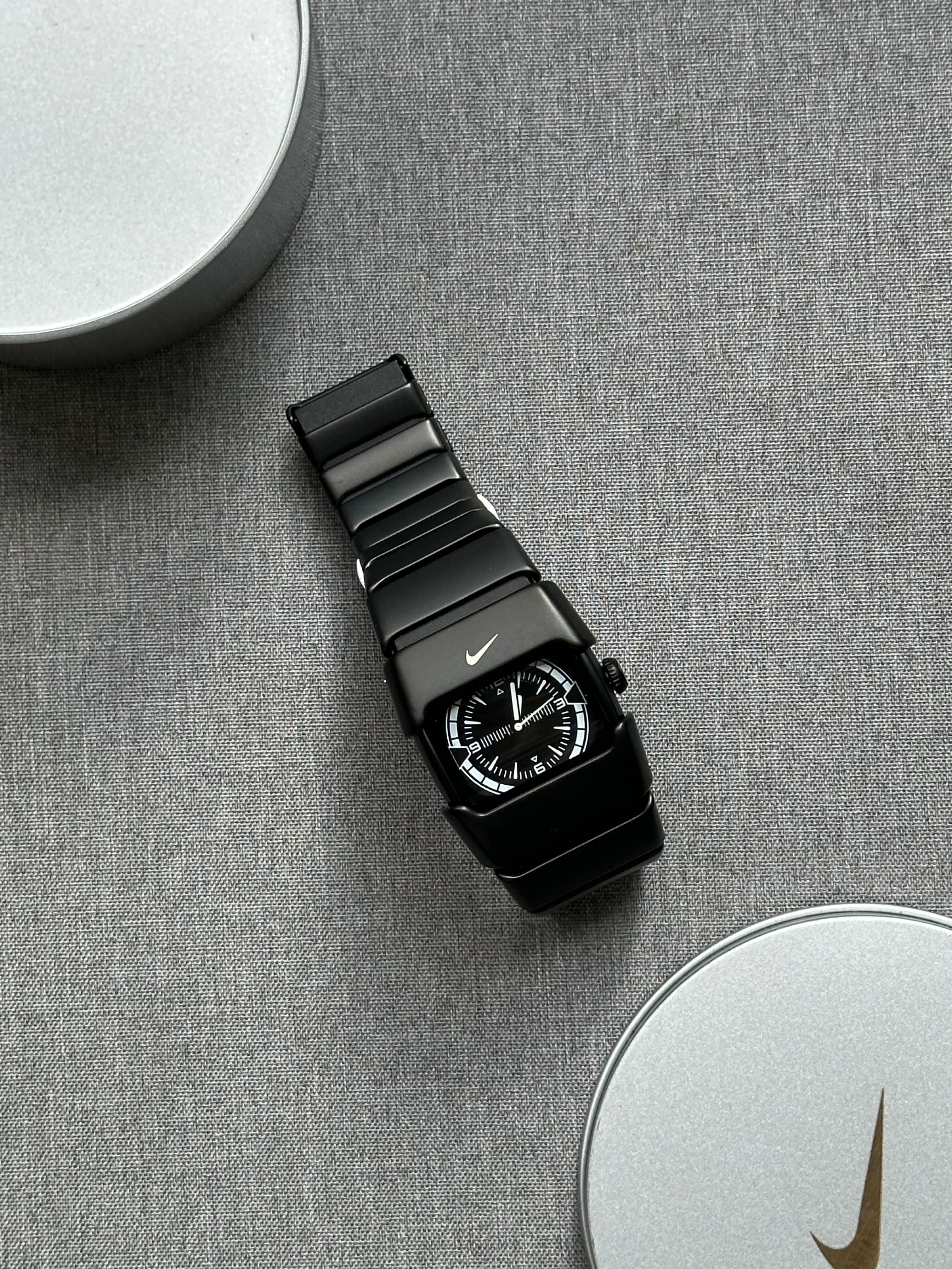 Nike D-Line Matte Black Analogue Watch with White Dial | Rare