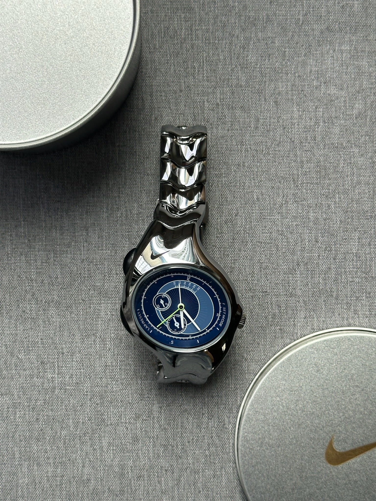 Nike Triax Chronograph Watch Shiny Silver with Light Blue Dial and Green Accents – Vintage Stainless Steel Sports Watch, Rare Collectible Timepiece