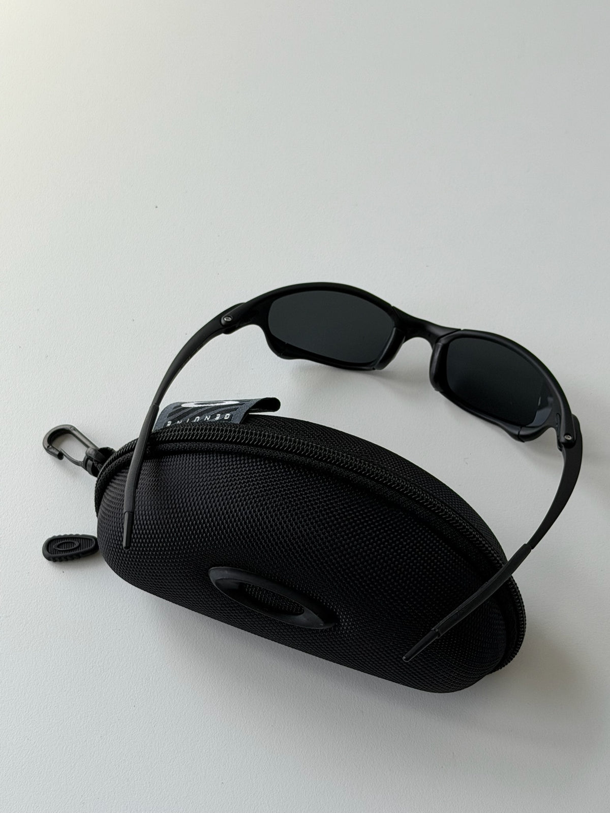 Vintage Oakley Juliet 1.0 – Black Frame / Black Lens
