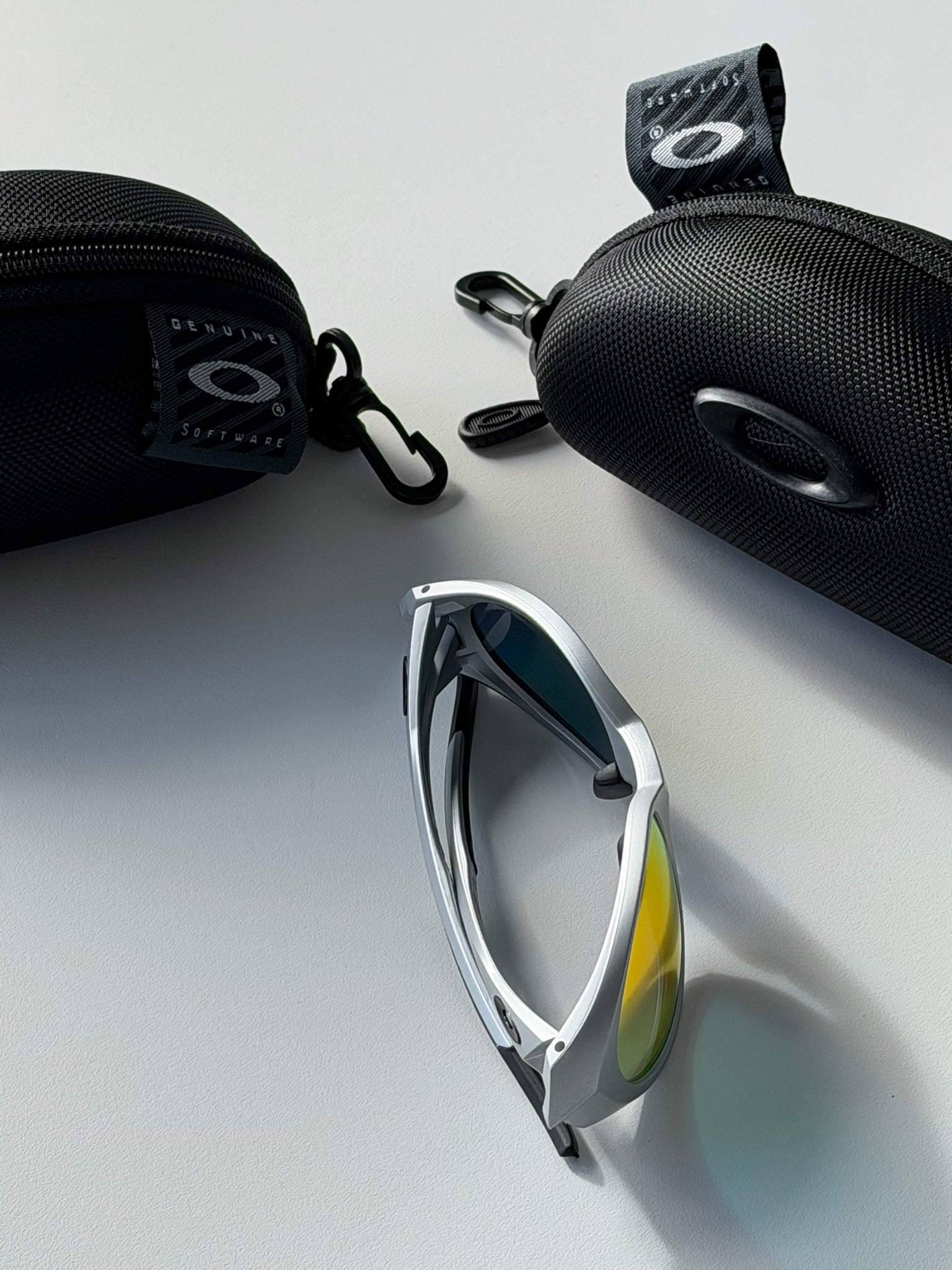 Oakley Eye Jacket Sunglasses – Silver Frame / Fire Iridium Lens | Y2K Wraparound Sports Shades