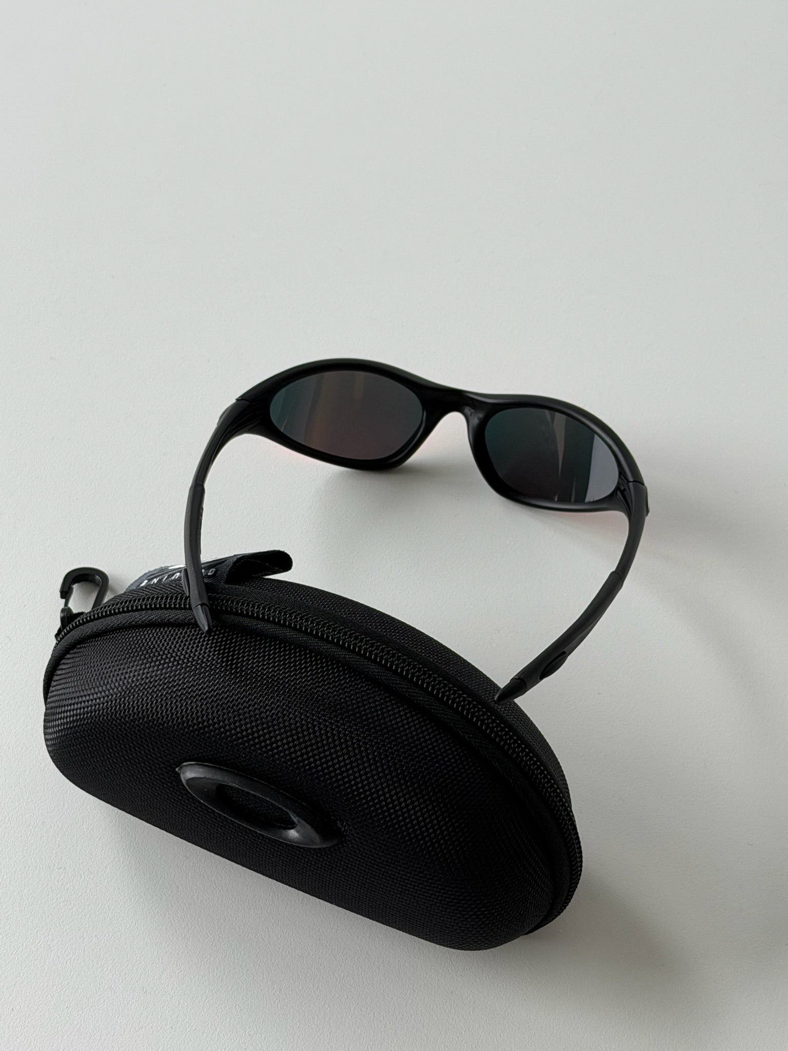 Oakley Eye Jacket Gen 1 Sunglasses – Matte Black / Fire Red