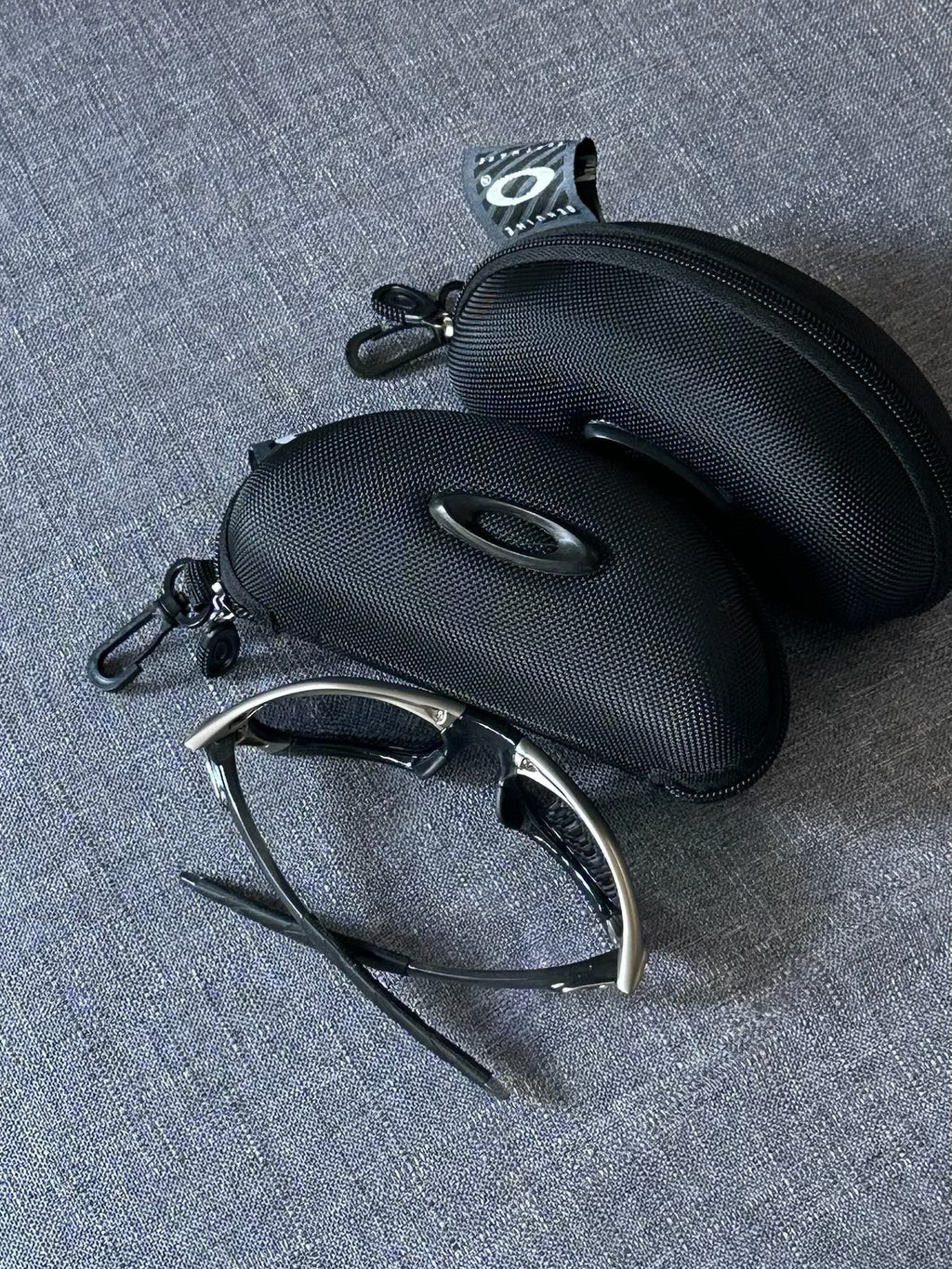 Vintage Oakley Sunglasses: Silver Frame, Purple Lenses with Case