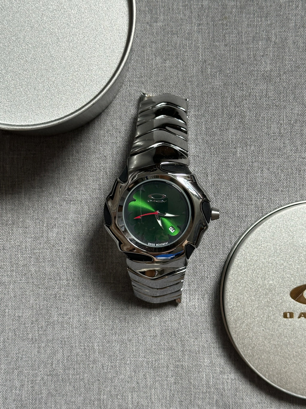 Oakley Blade Watch – Green Dial, Shiny Stainless Steel, Swiss Movement, Rare Collectible