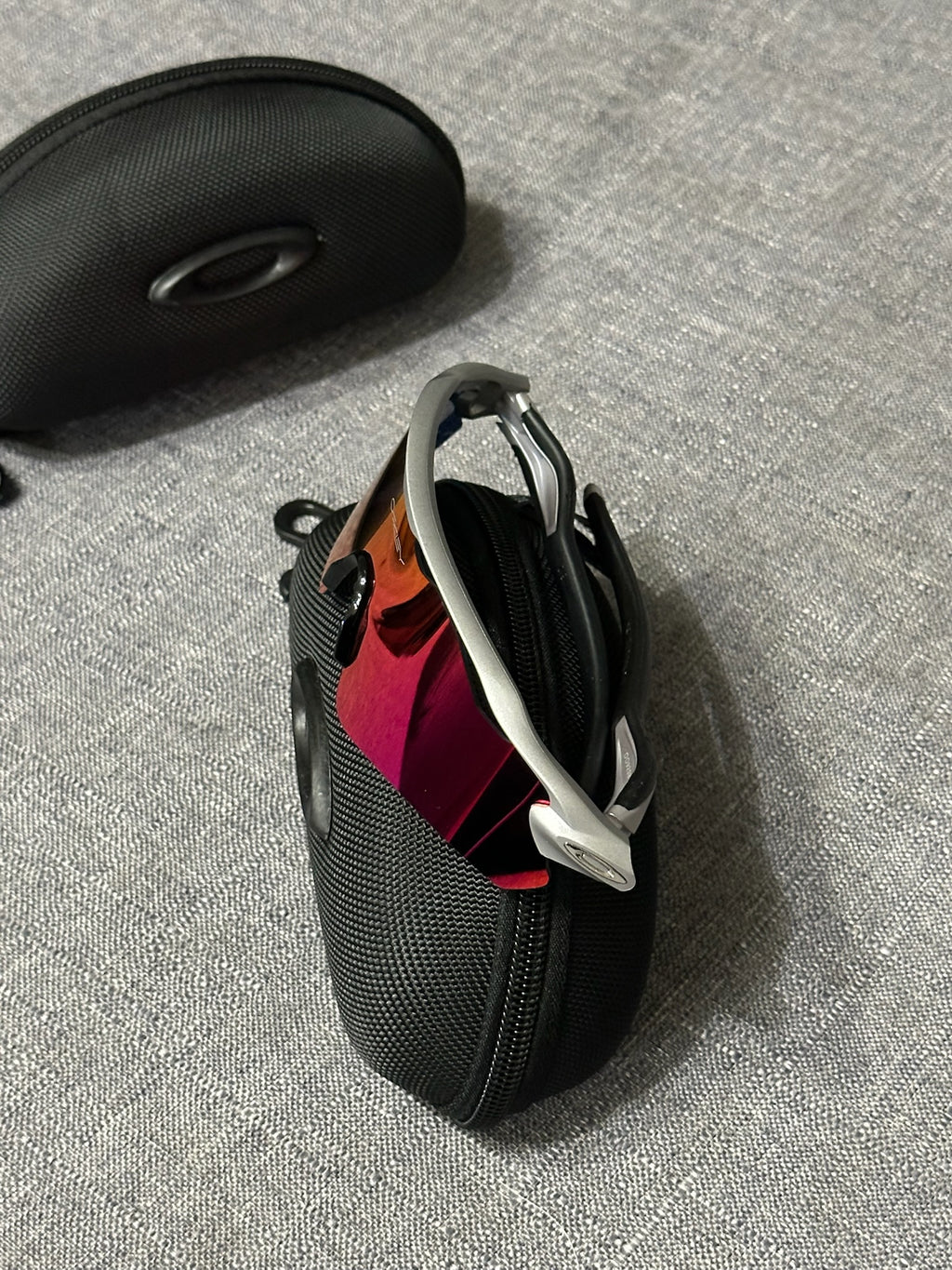 Oakley Performance Shield Sunglasses – Iridium Purple/Red Lens Oakley-Style Sport Frame