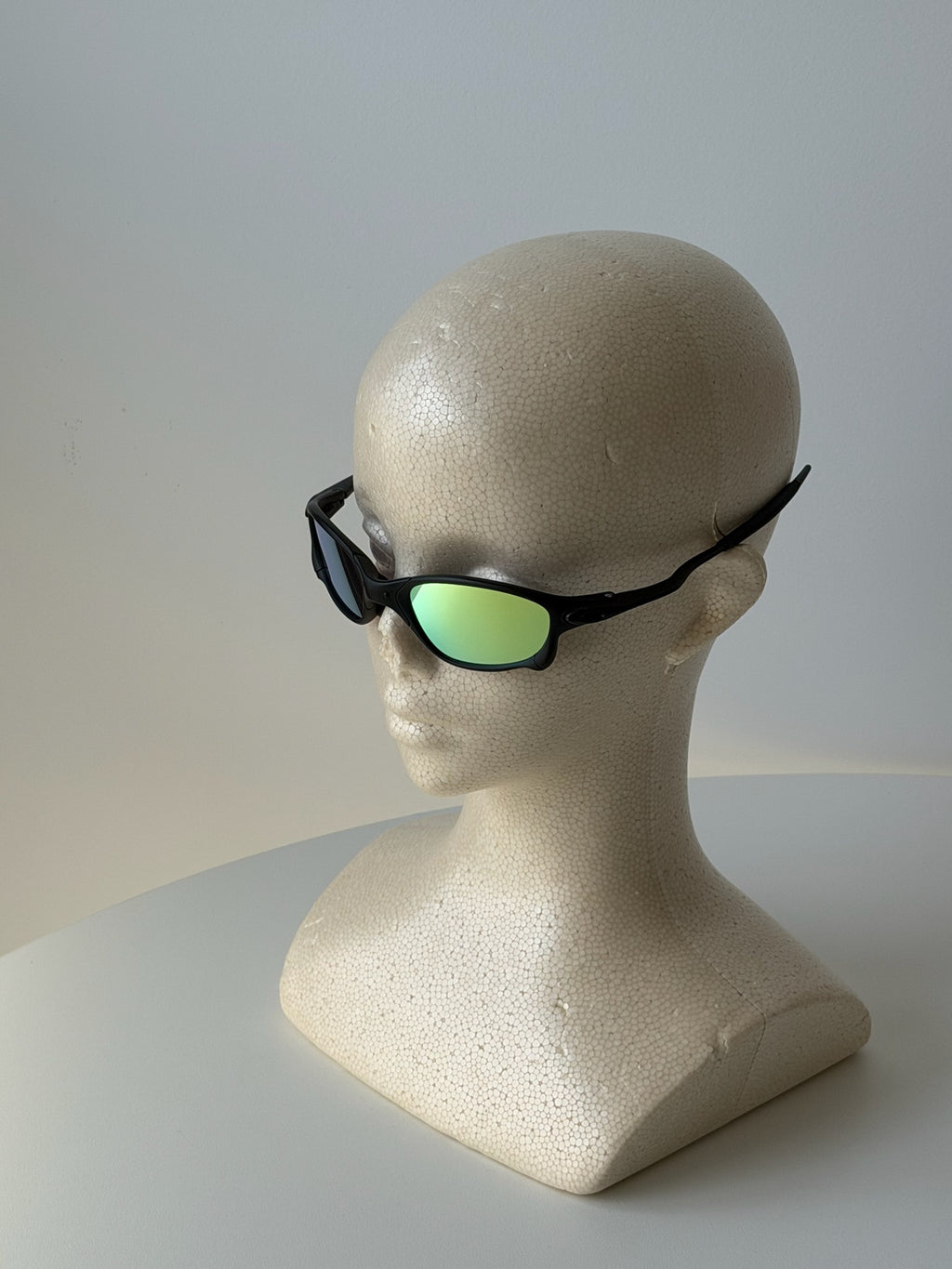 Vintage Oakley Juliet 2.0 – Black Frame / Green Iridescent Mirror Lens