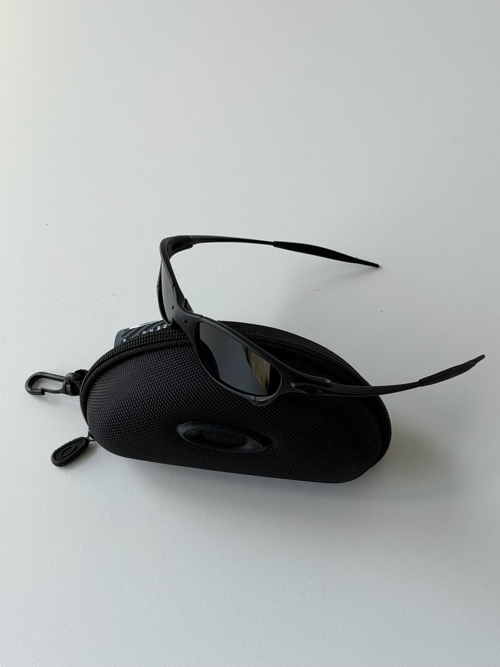 Vintage Oakley Juliet 1.0 – Black Frame / Black Lens