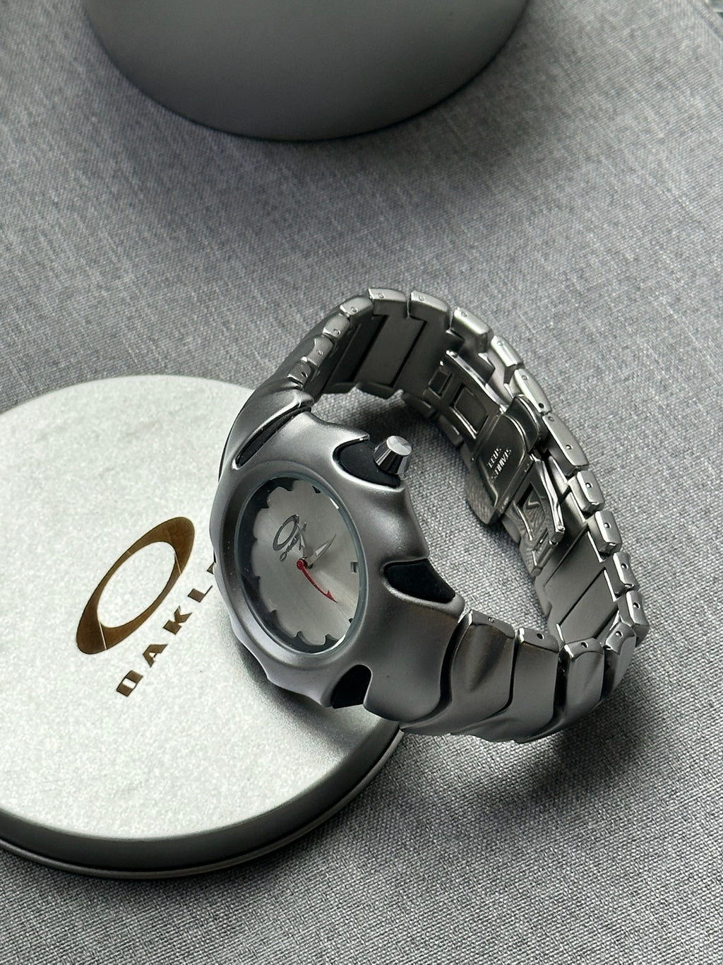Oakley Blade Watch: Silver Stainless Steel Brushed with White Dial, Swiss Movement