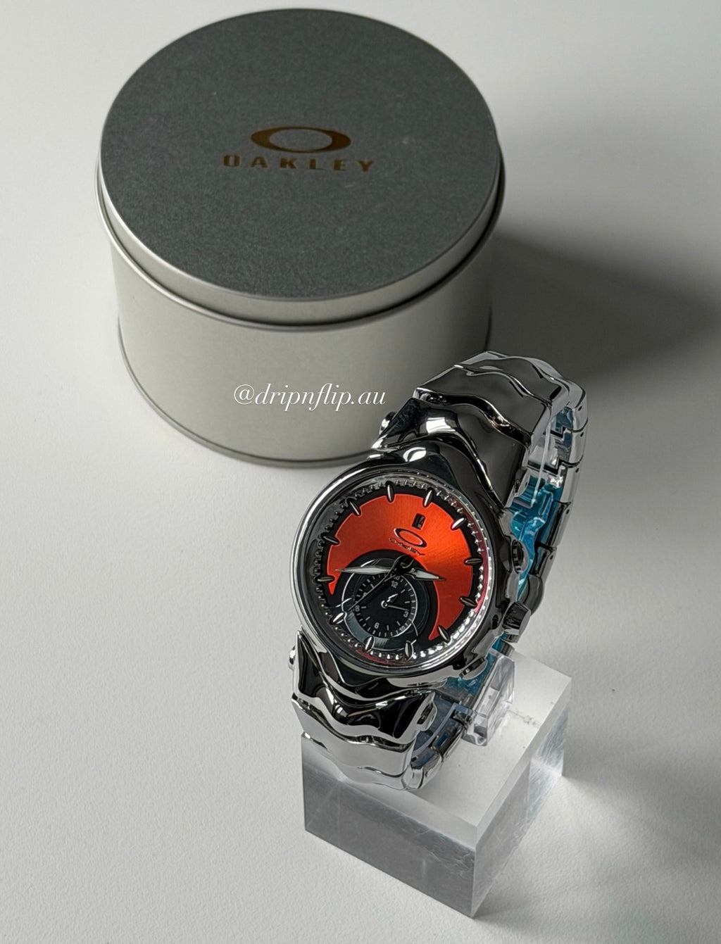 Oakley Judge Watch – Gloss Silver / Orange Dial