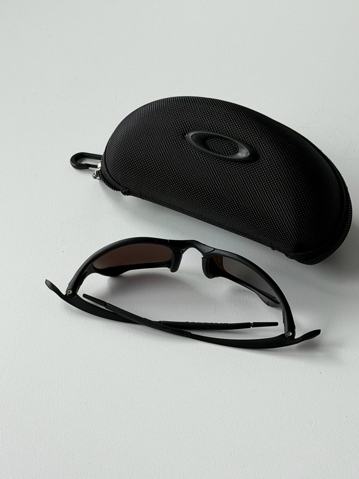 Vintage Oakley Juliet 1.0 – Black Frame / Green Iridescent Mirror Lens