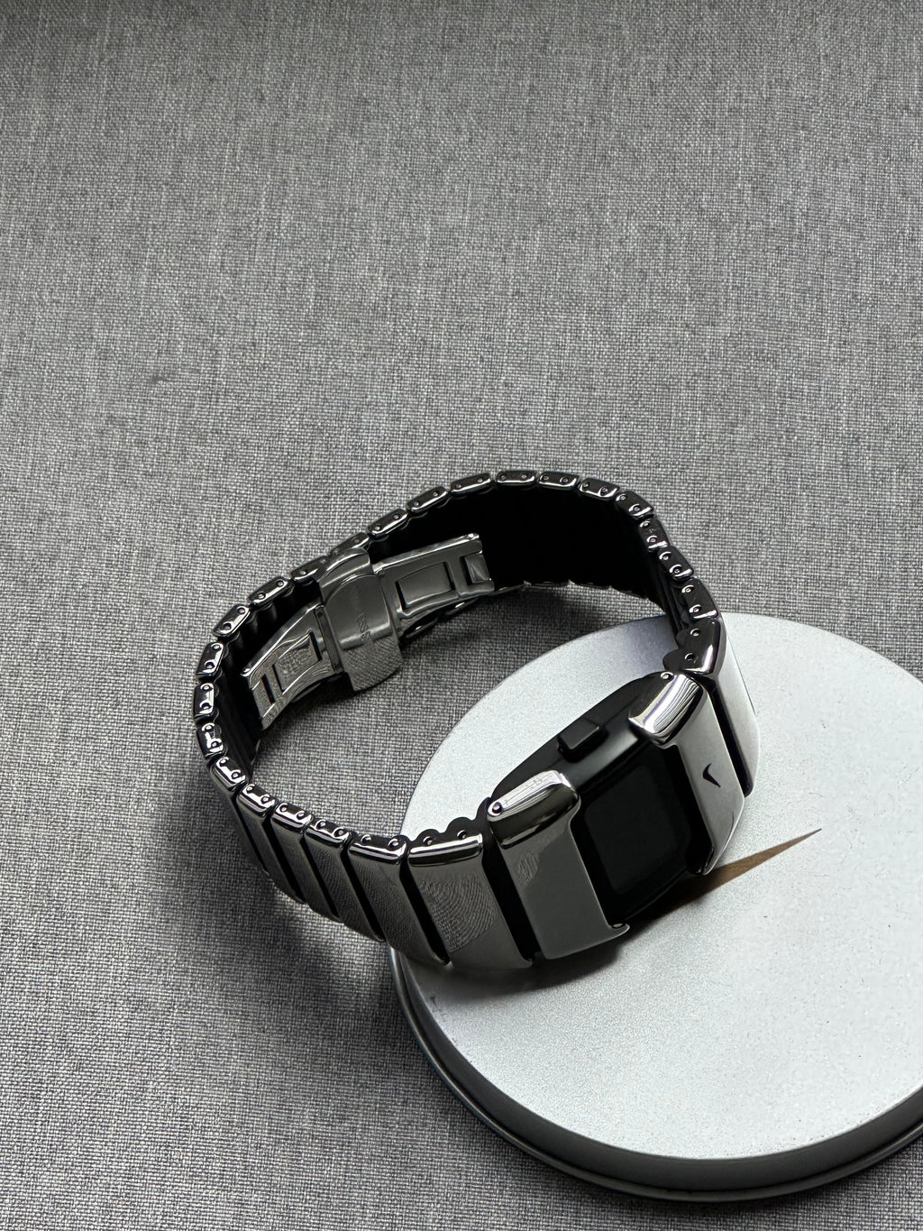 Nike D-Line Satin Silver Digital Watch | Rare Collectible | Unisex Retro Sports Timepiece