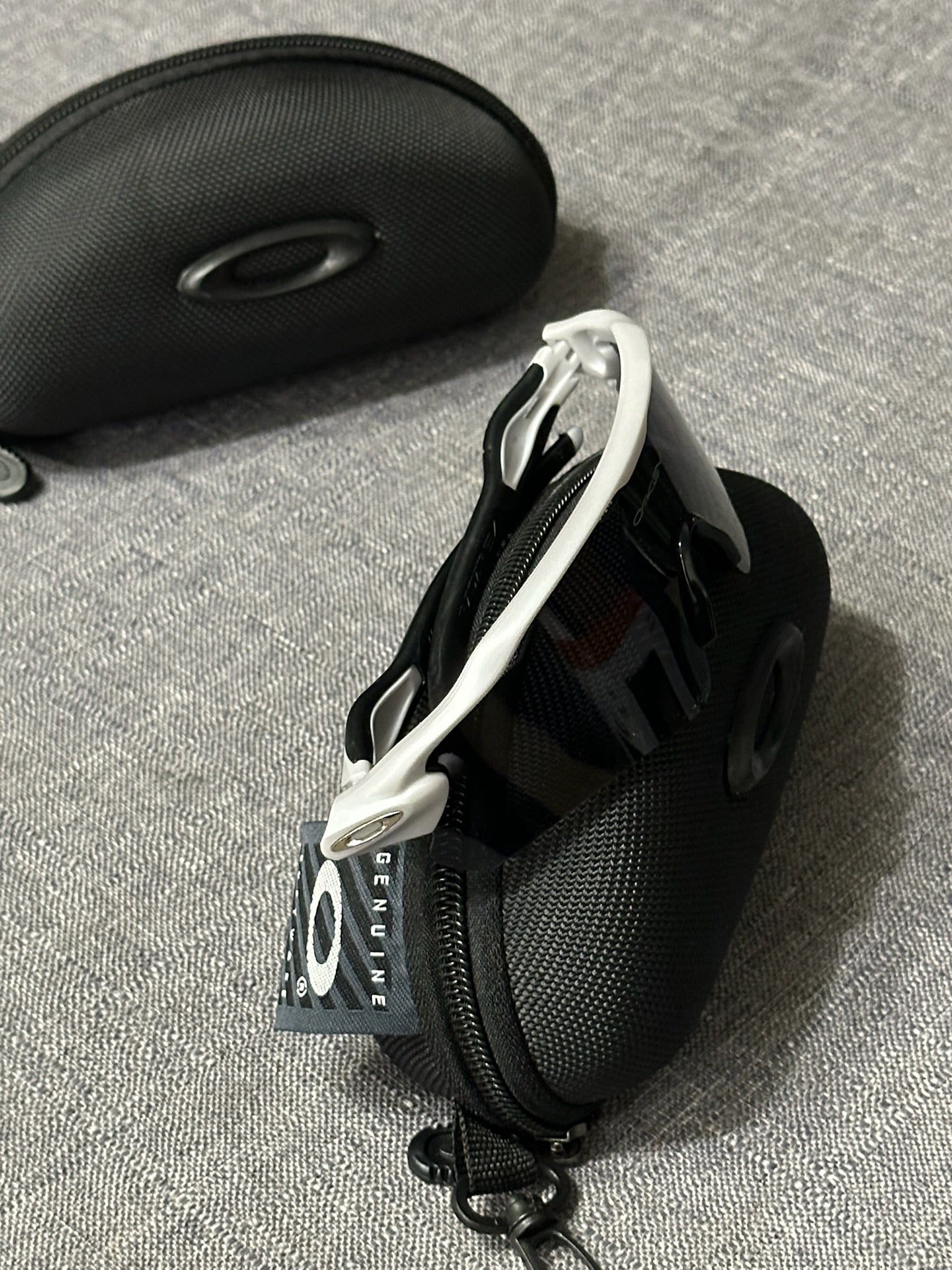 Oakley Performance Shield Sunglasses – Stealth Black Lens Sport Wraparound Frame