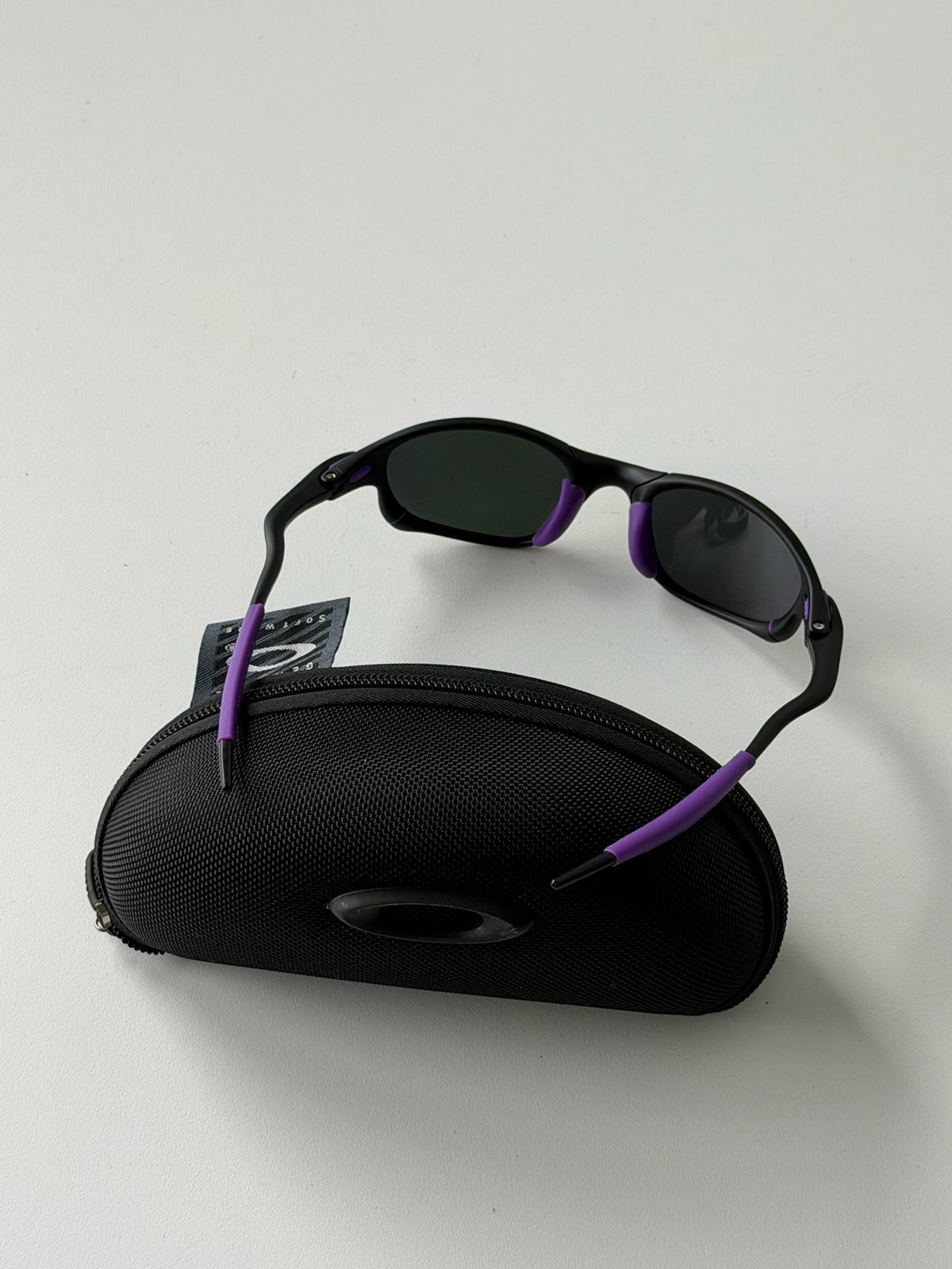 Vintage Oakley Juliet 2.0 – Black Frame / Purple Lens with Purple Accents