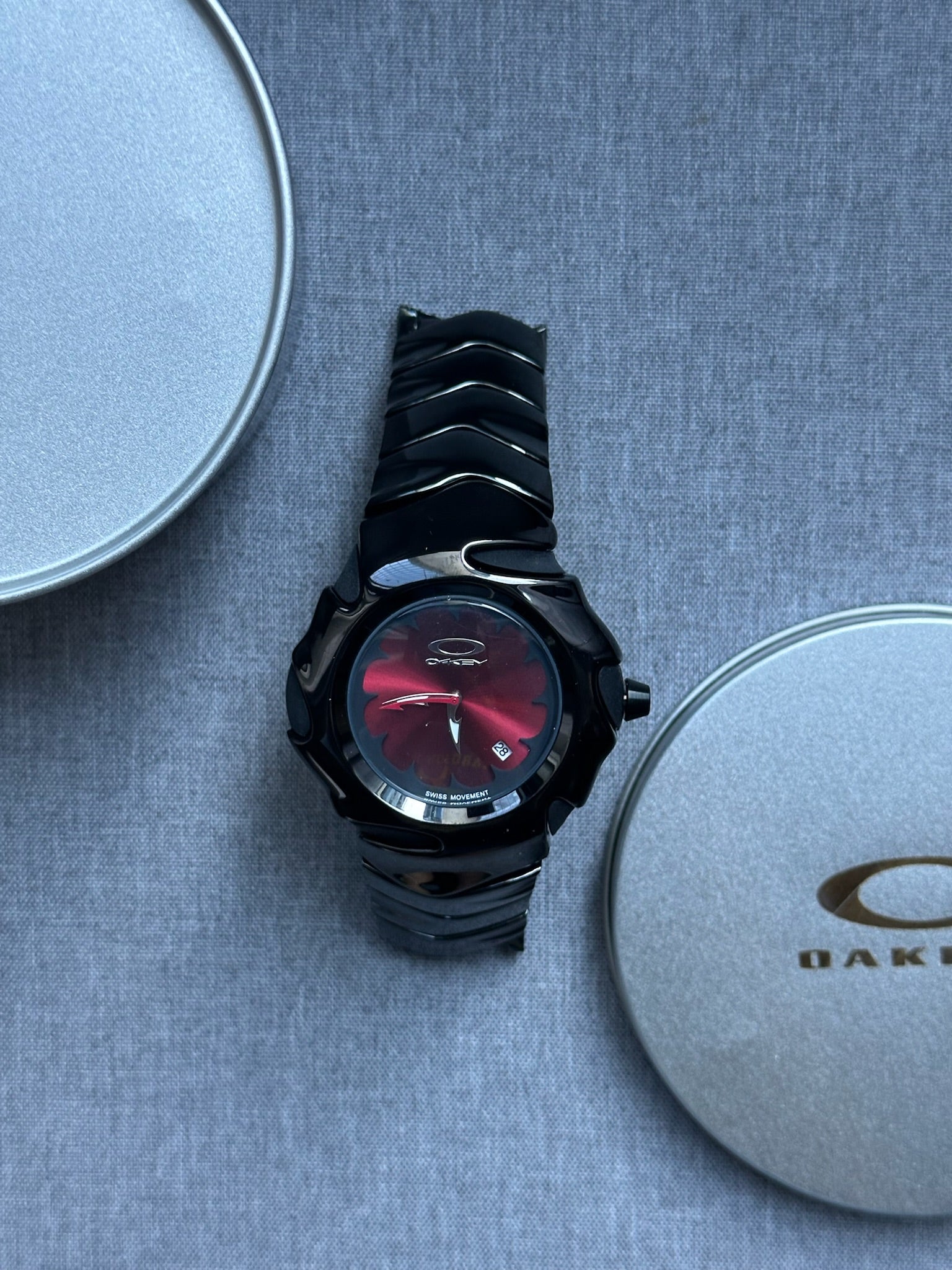 Oakley Blade Watch – Red dial Black Shiny Stainless Steel, Swiss Movement, Collectible Men’s Watch