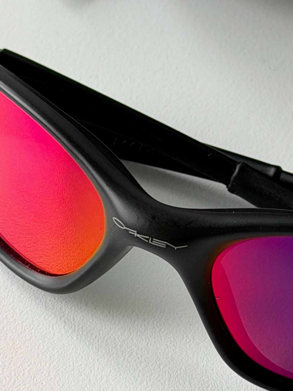 Oakley Eye Jacket Gen 1 Sunglasses – Matte Black / Fire Red