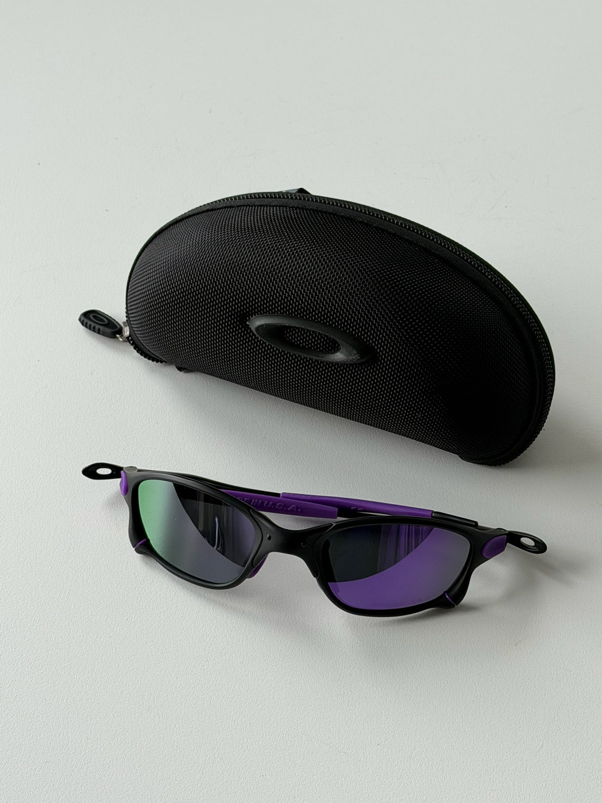 Vintage Oakley Juliet 2.0 – Black Frame / Purple Lens with Purple Accents