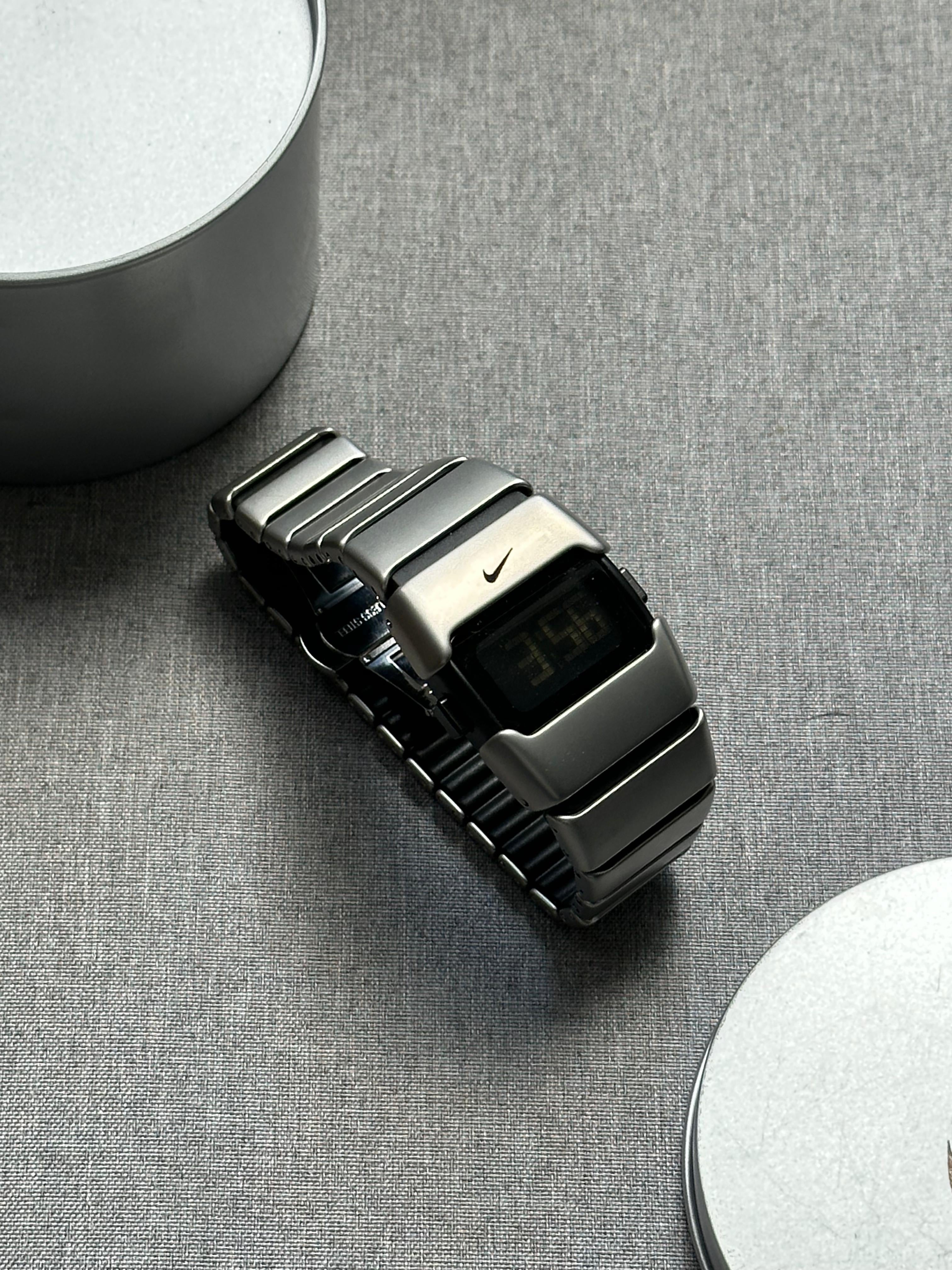 Nike D-Line Satin Silver Digital Watch | Rare Collectible | Unisex Retro Sports Timepiece