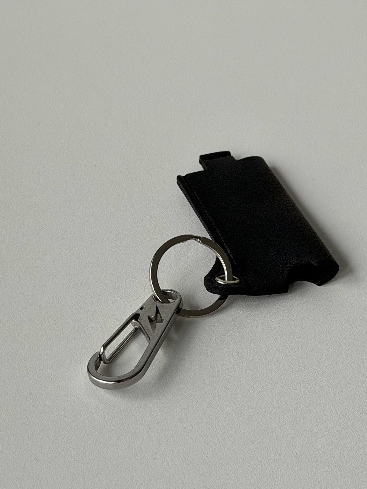 Black Leather Lighter Holder Keychain – Industrial Metal Clip Utility Accessory