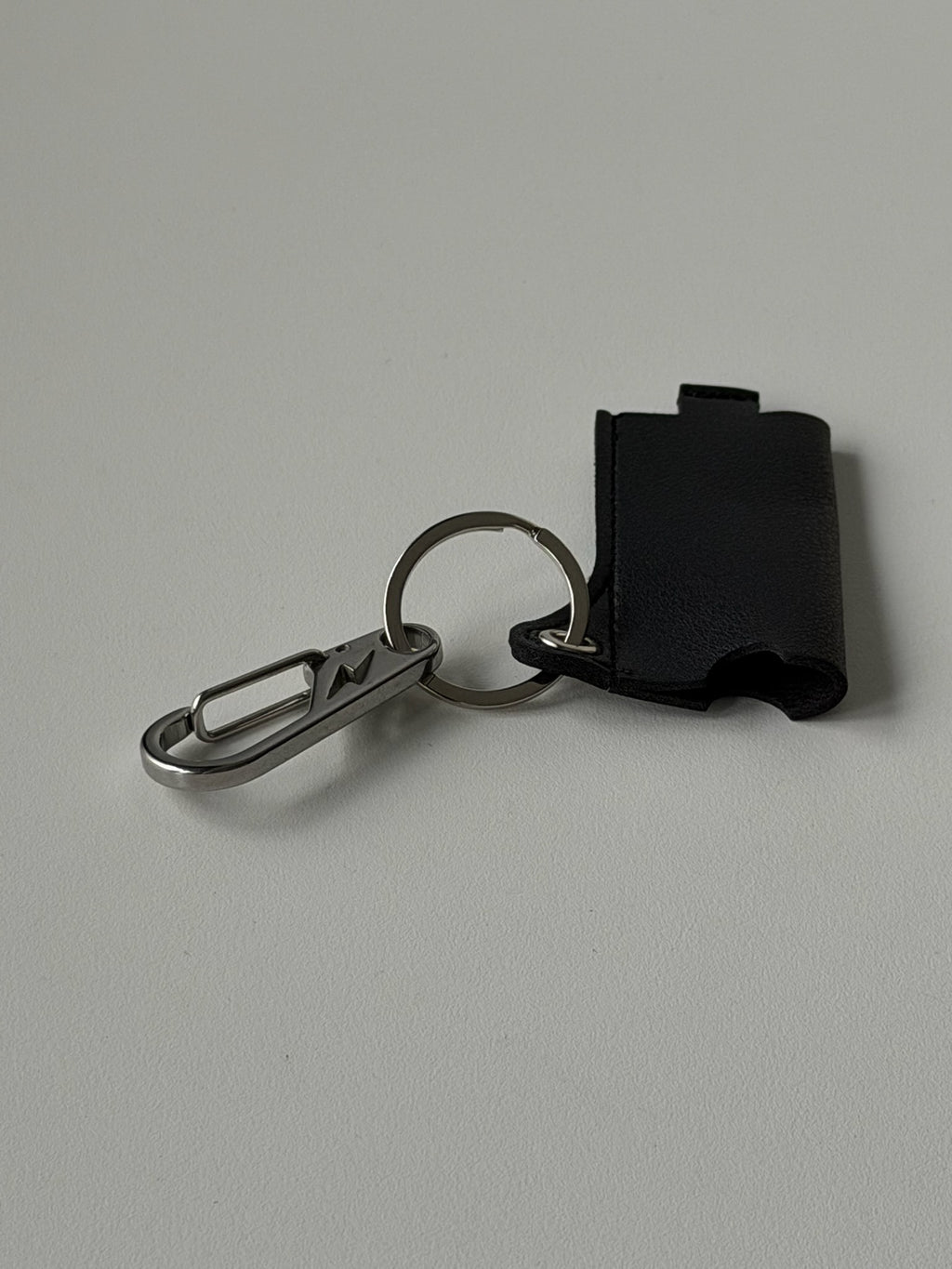 Black Leather Lighter Holder Keychain – Industrial Metal Clip Utility Accessory