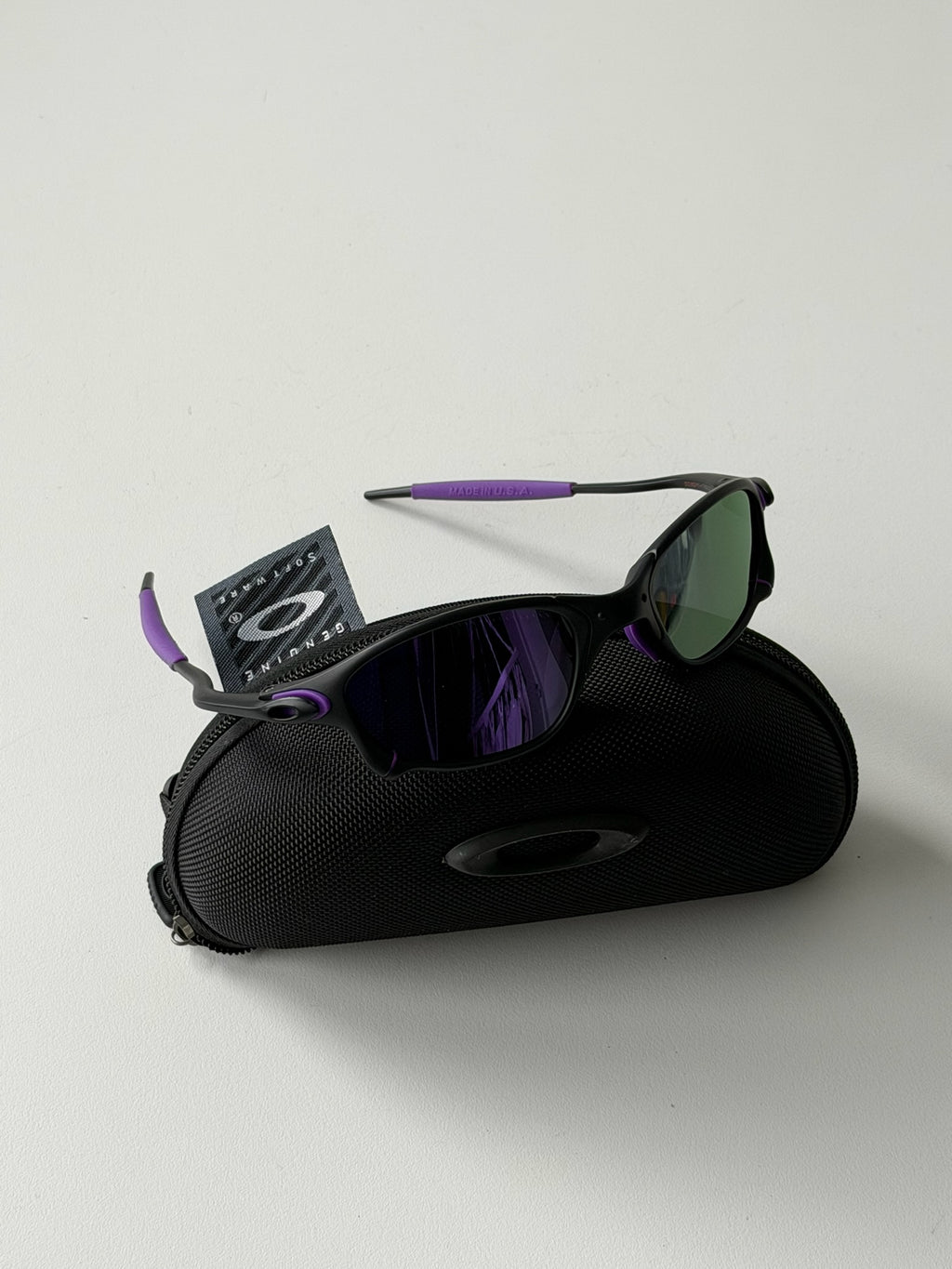 Vintage Oakley Juliet 2.0 – Black Frame / Purple Lens with Purple Accents