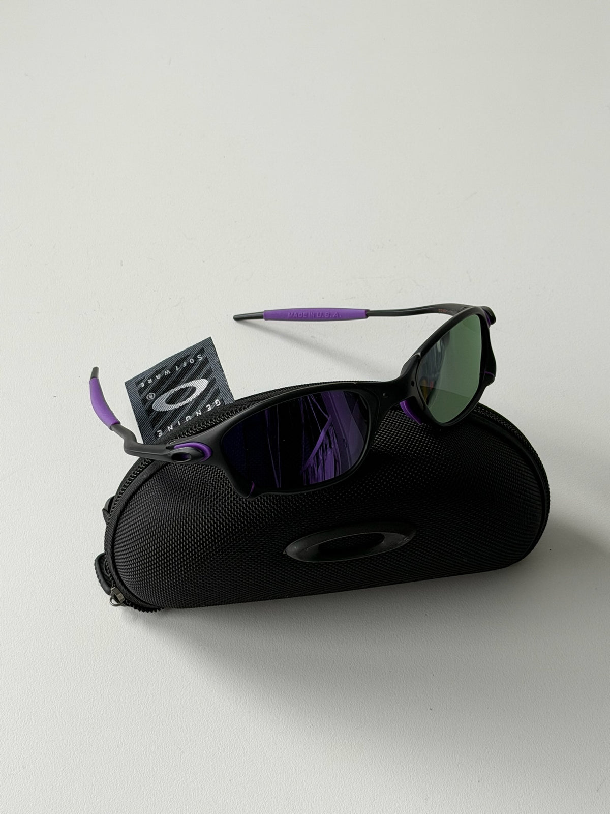 Vintage Oakley Juliet 2.0 – Black Frame / Purple Lens with Purple Accents