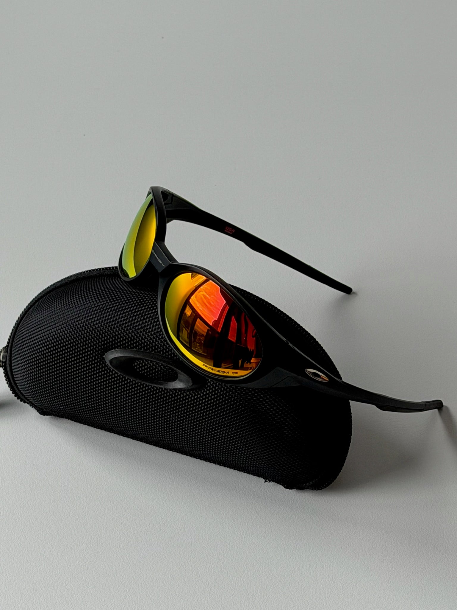 Oakley Eye Jacket Sunglasses – Black Frame / Fire Iridium Lens | Y2K Wraparound Sports Shades