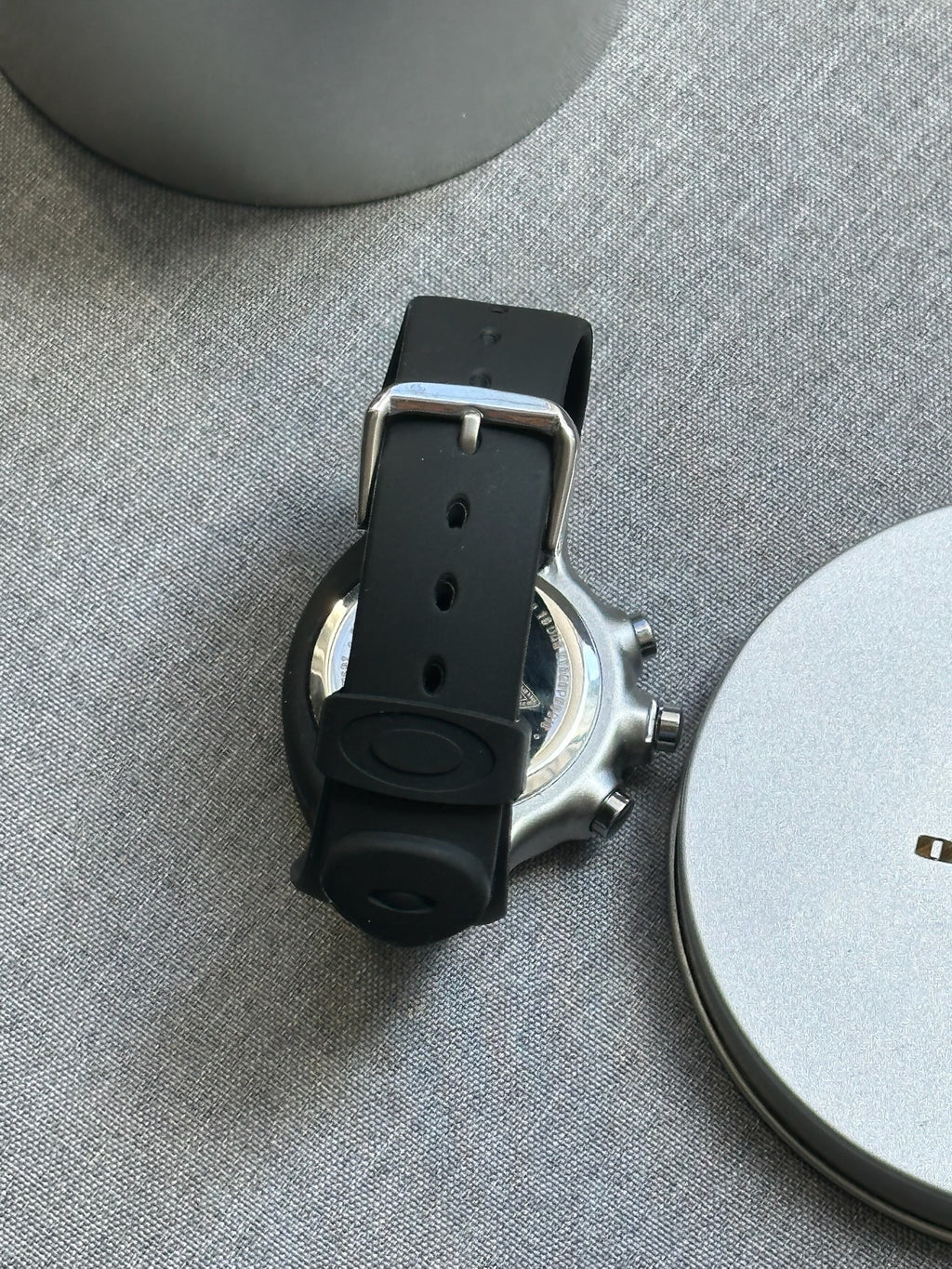 Oakley Chronograph Watch – Red Dial with Rubber Strap