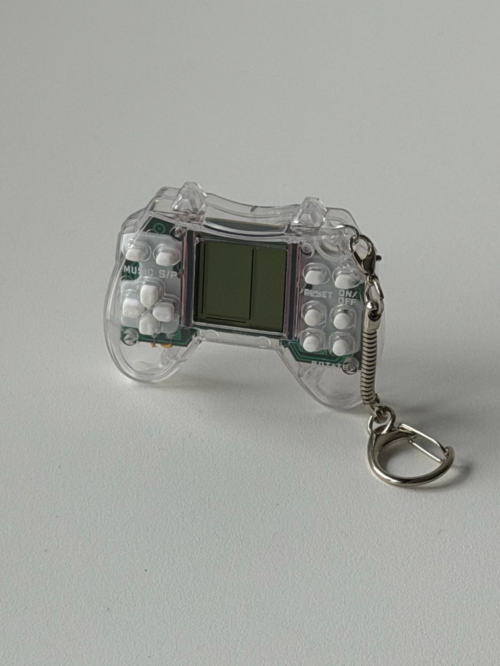 Y2K Transparent Mini Tetris Game Keychain – Playable Retro Gaming Charm