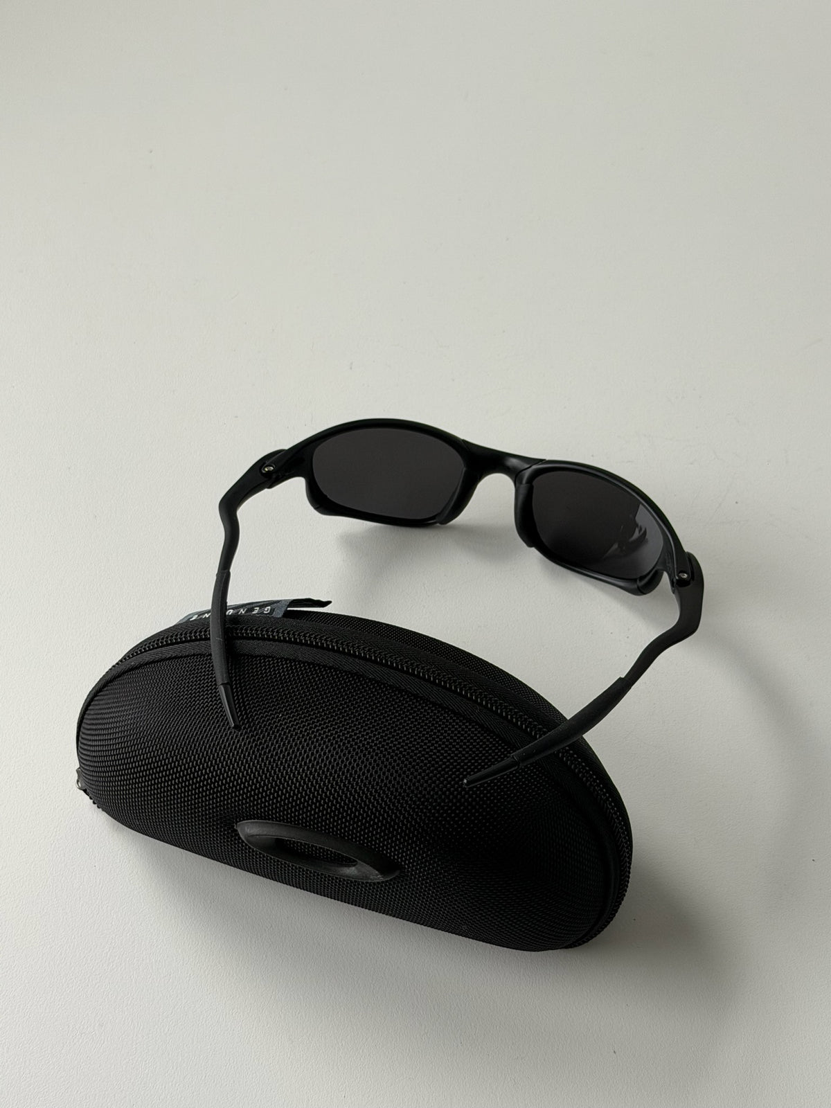 Vintage Oakley Juliet 2.0 – Black Frame / Black Lens