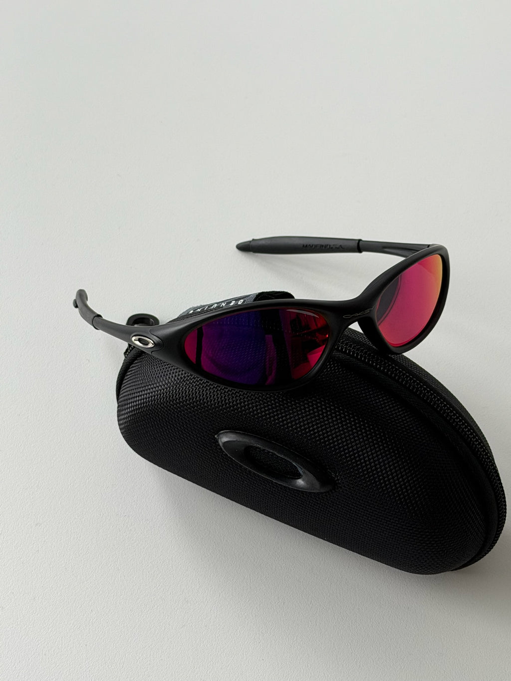 Oakley Eye Jacket Gen 1 Sunglasses – Matte Black / Fire Red