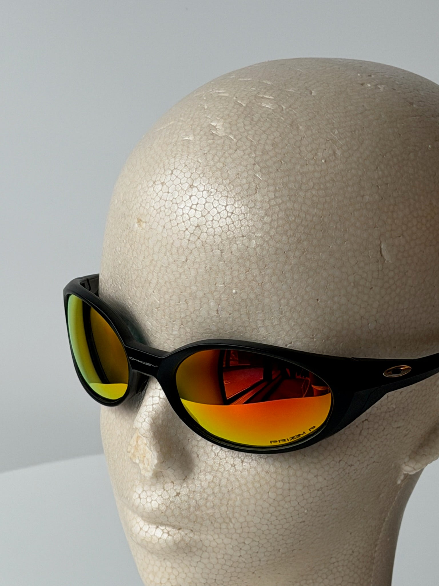 Oakley Eye Jacket Sunglasses – Black Frame / Fire Iridium Lens | Y2K Wraparound Sports Shades