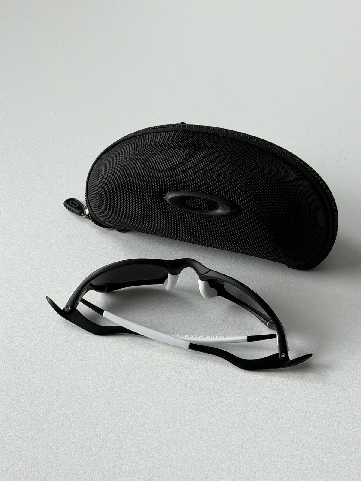 Vintage Oakley Juliet 2.0 – Black Frame / Silver Mirror Lens