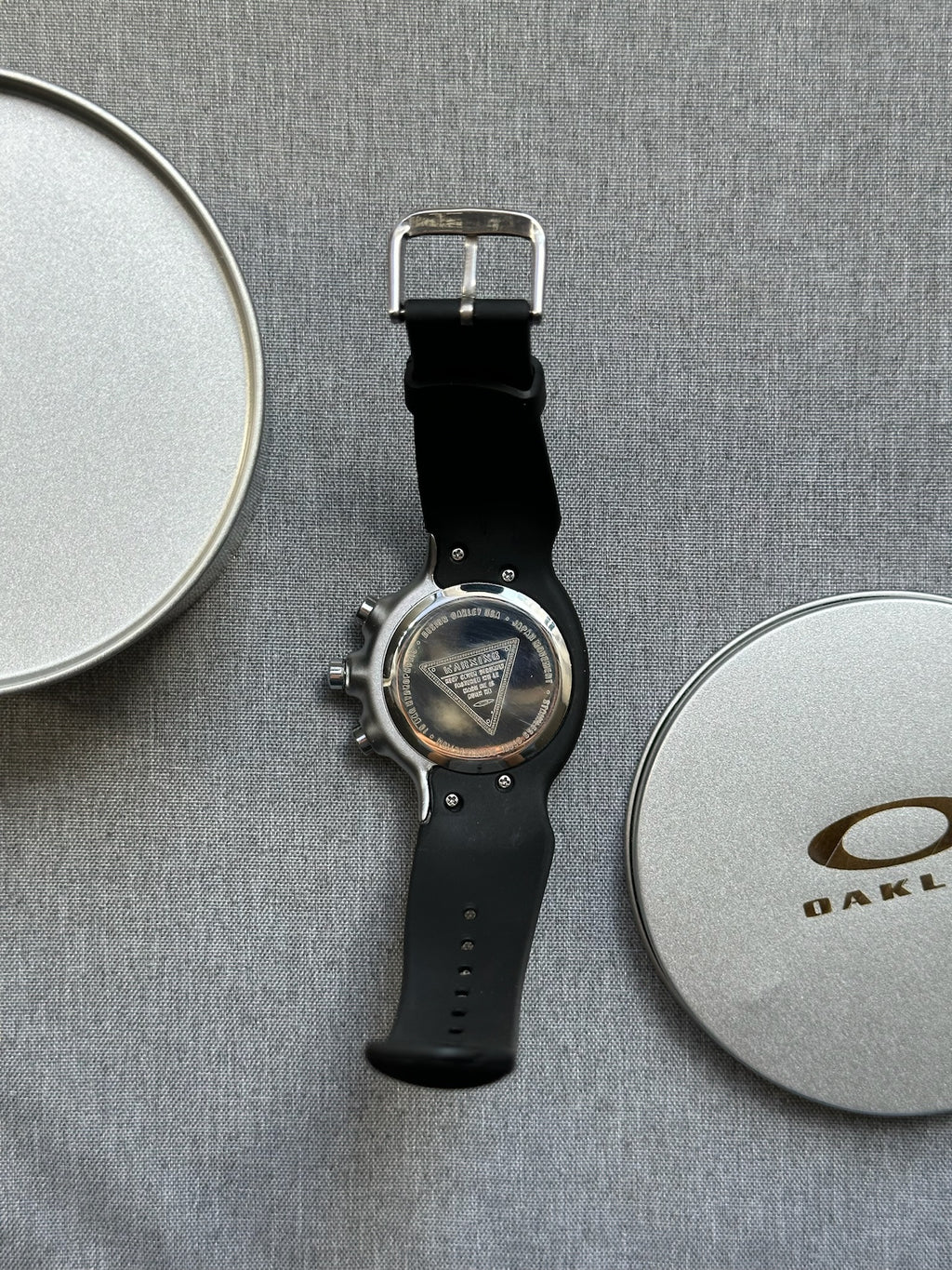 Oakley Chronograph Watch – Red Dial with Rubber Strap