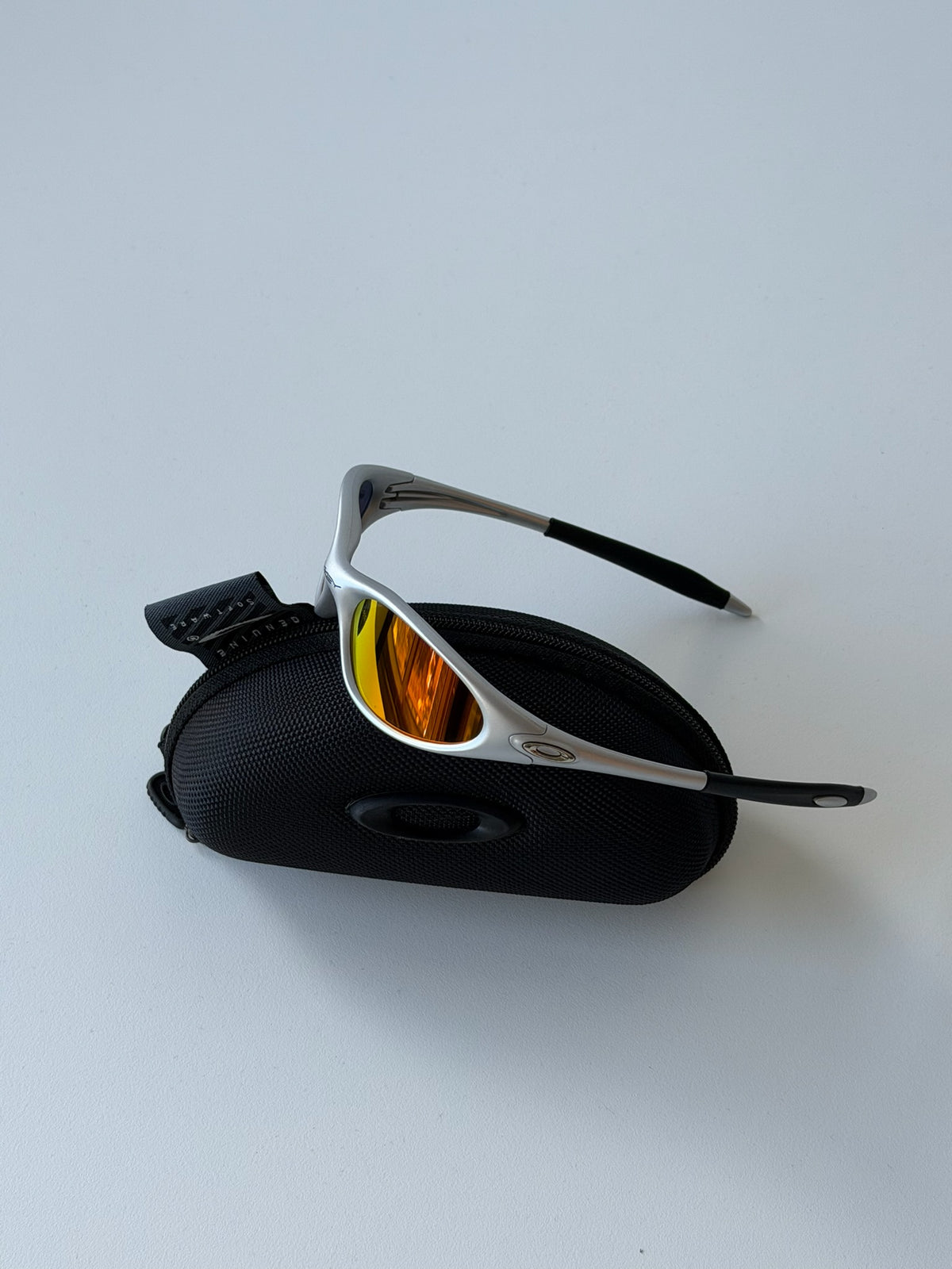 Oakley Eye Jacket Gen 1 Sunglasses – Silver / Fire Red