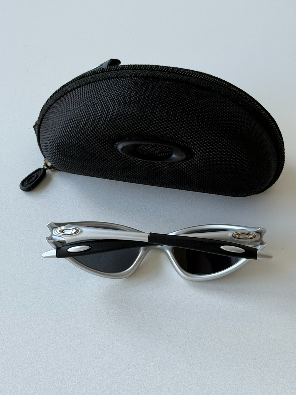 Oakley Eye Jacket Gen 1 Sunglasses – Silver / Black