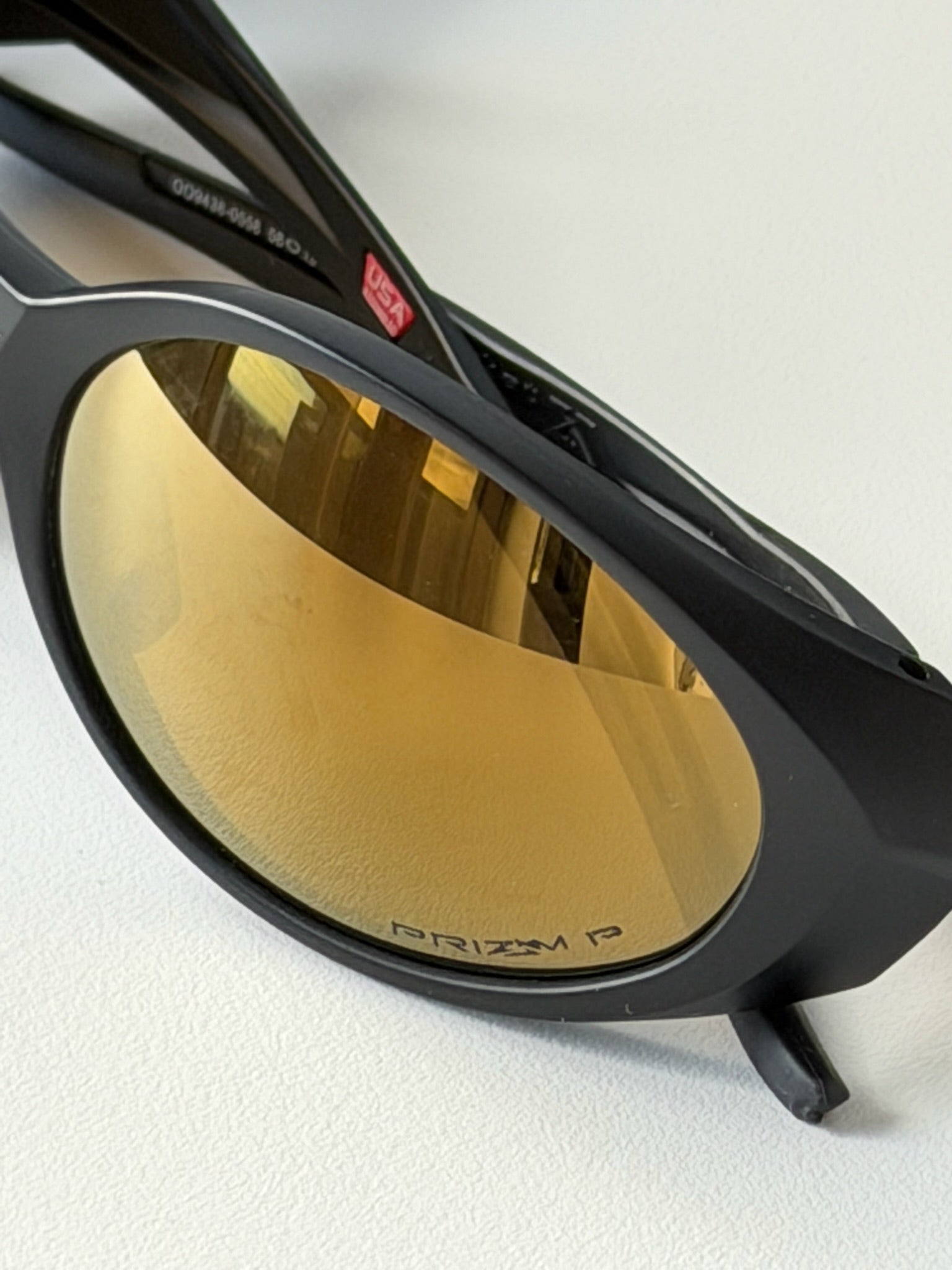 Oakley Eye Jacket Sunglasses – Matte Black Frame / Gold Mirror Lens | Vintage Y2K Wraparound Shades