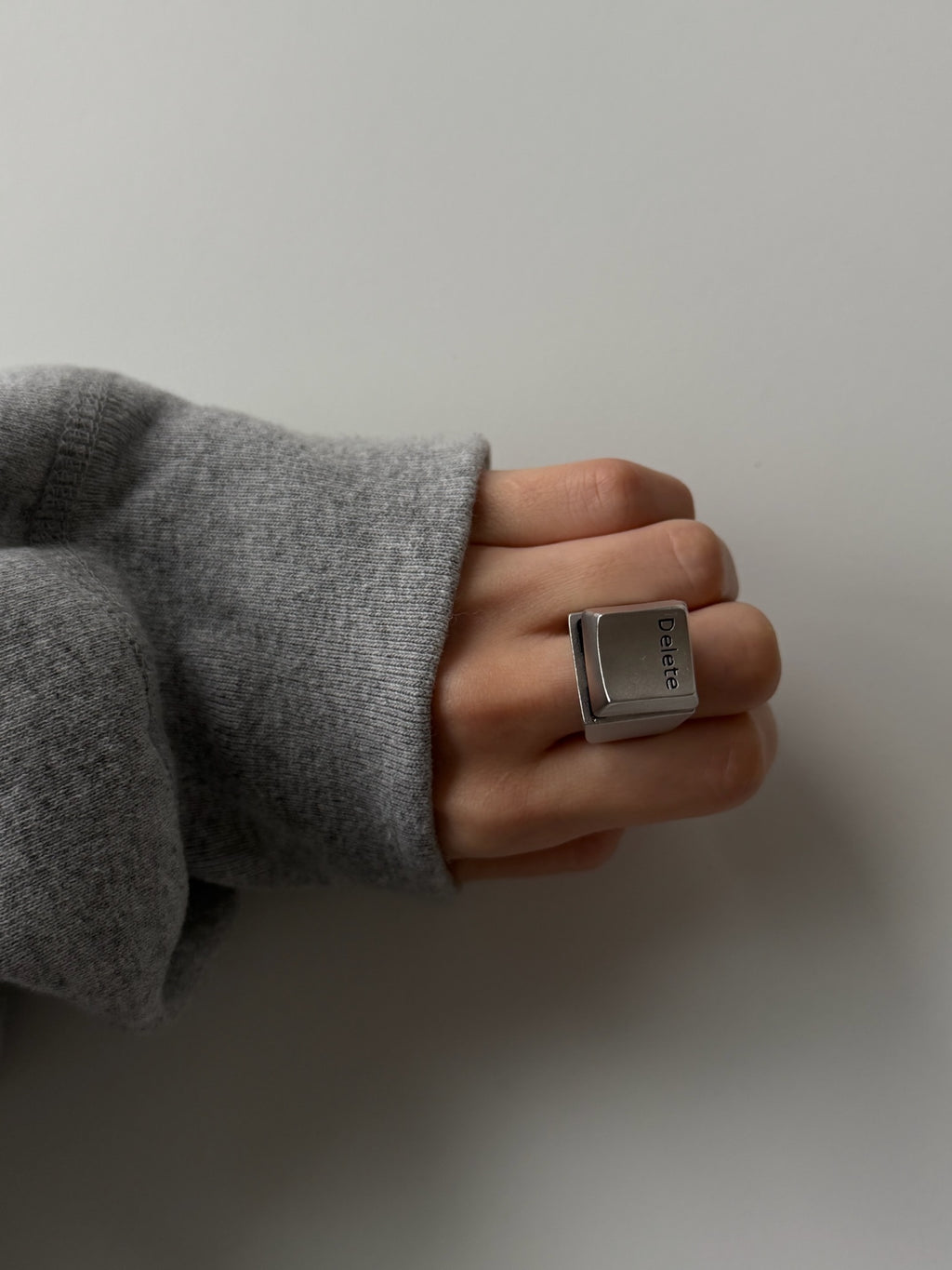 Delete Key Clicker Ring – Mechanical Keyboard Stress Relief Ring | Adjustable Fidget Ring