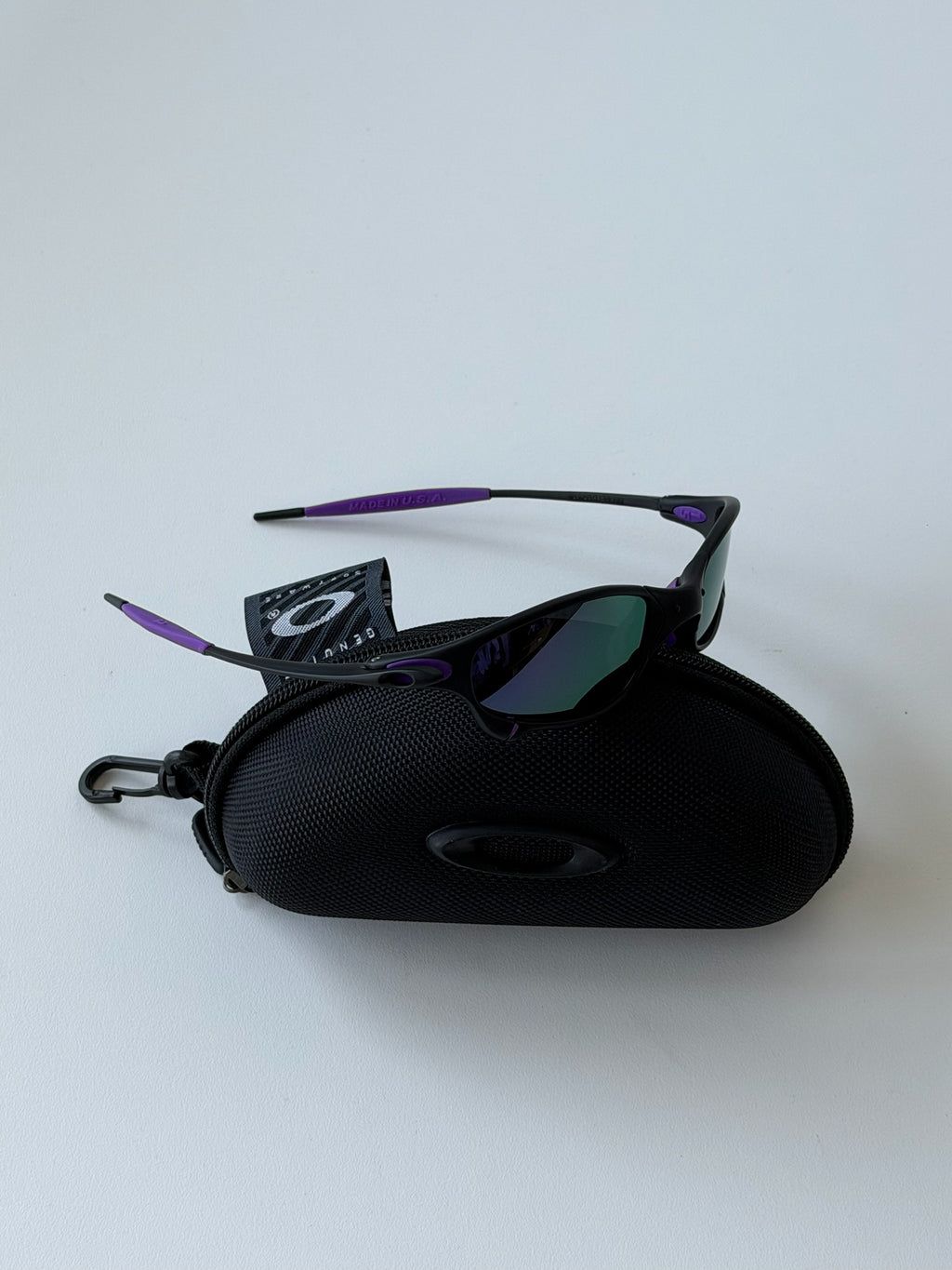 Vintage Oakley Juliet 1.0 – Black Frame / Purple Lens with Purple Accents