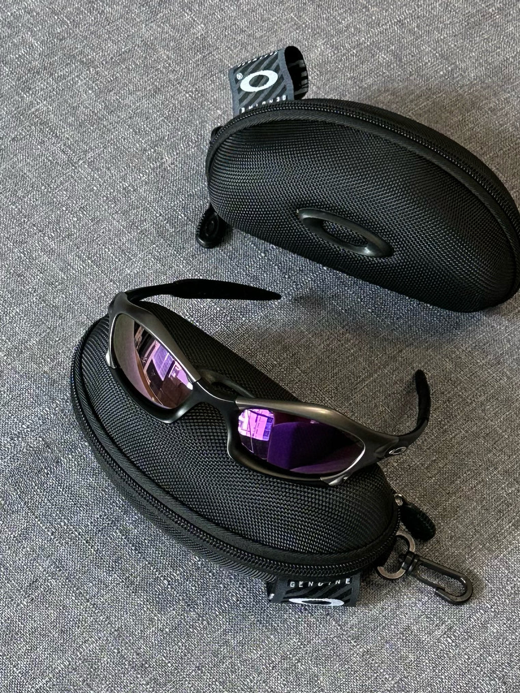 Vintage Oakley Sunglasses: Charcoal Frame, Purple Lenses with Case