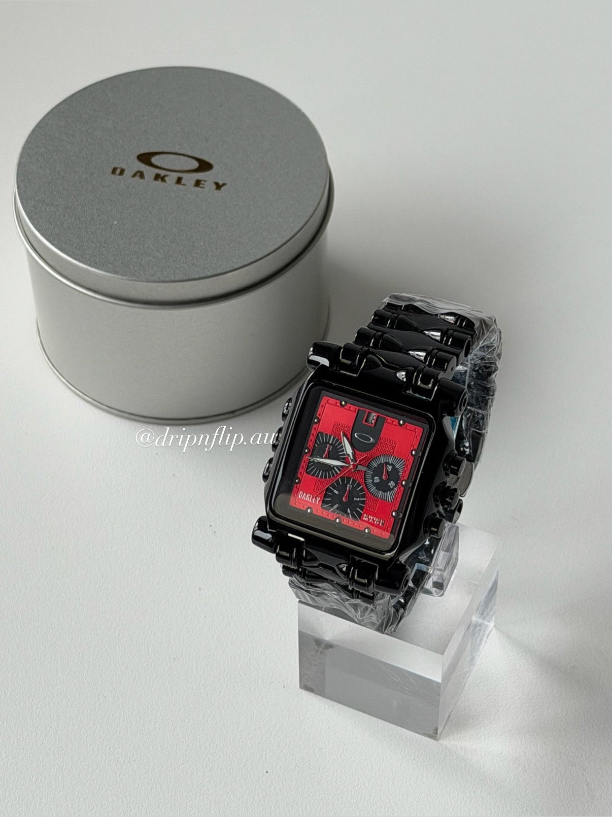Oakley Minute Machine Watch – Black Bracelet / Red Dial – DripnFlip
