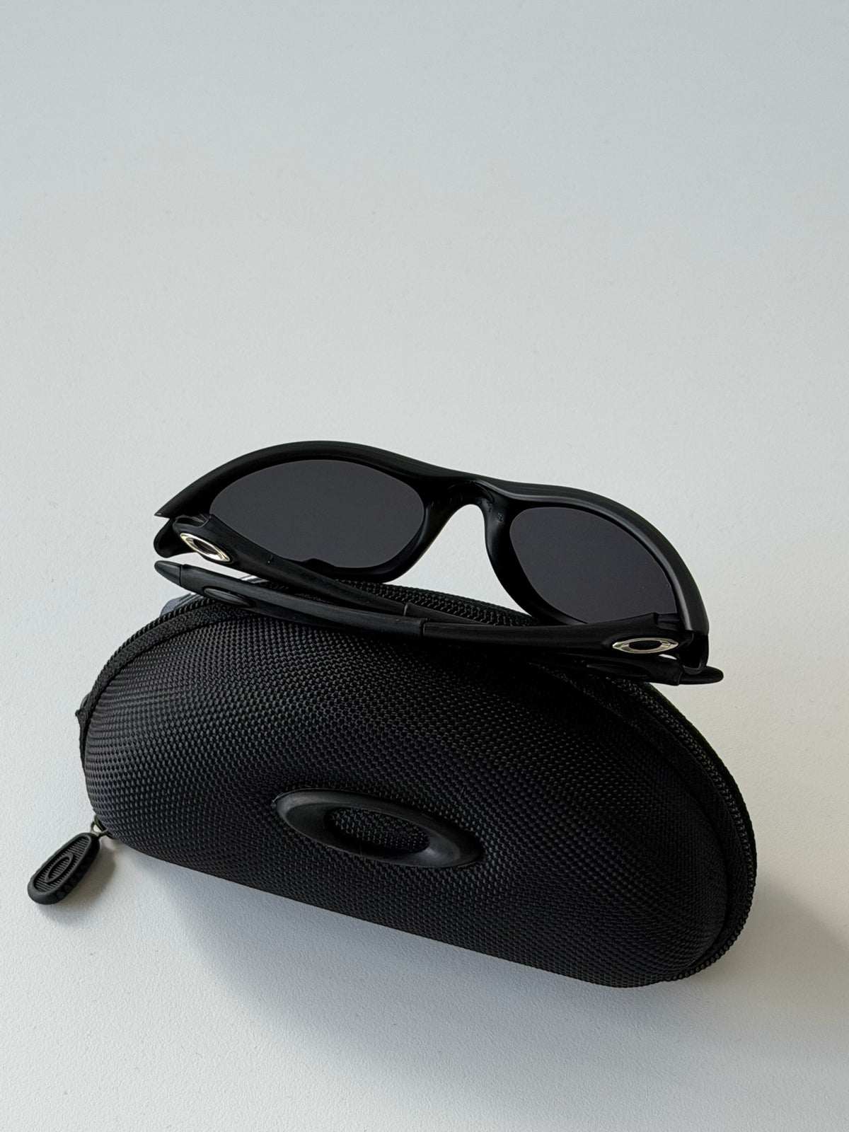 Oakley Eye Jacket Gen 1 Sunglasses – Matte Black / Black