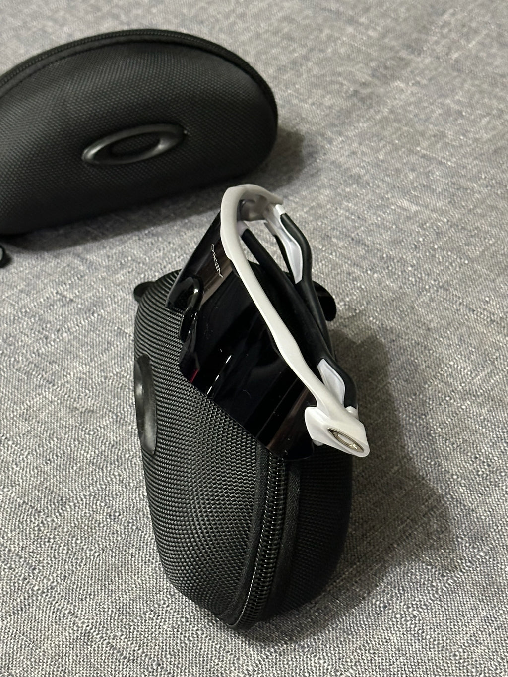 Oakley Performance Shield Sunglasses – Stealth Black Lens Sport Wraparound Frame