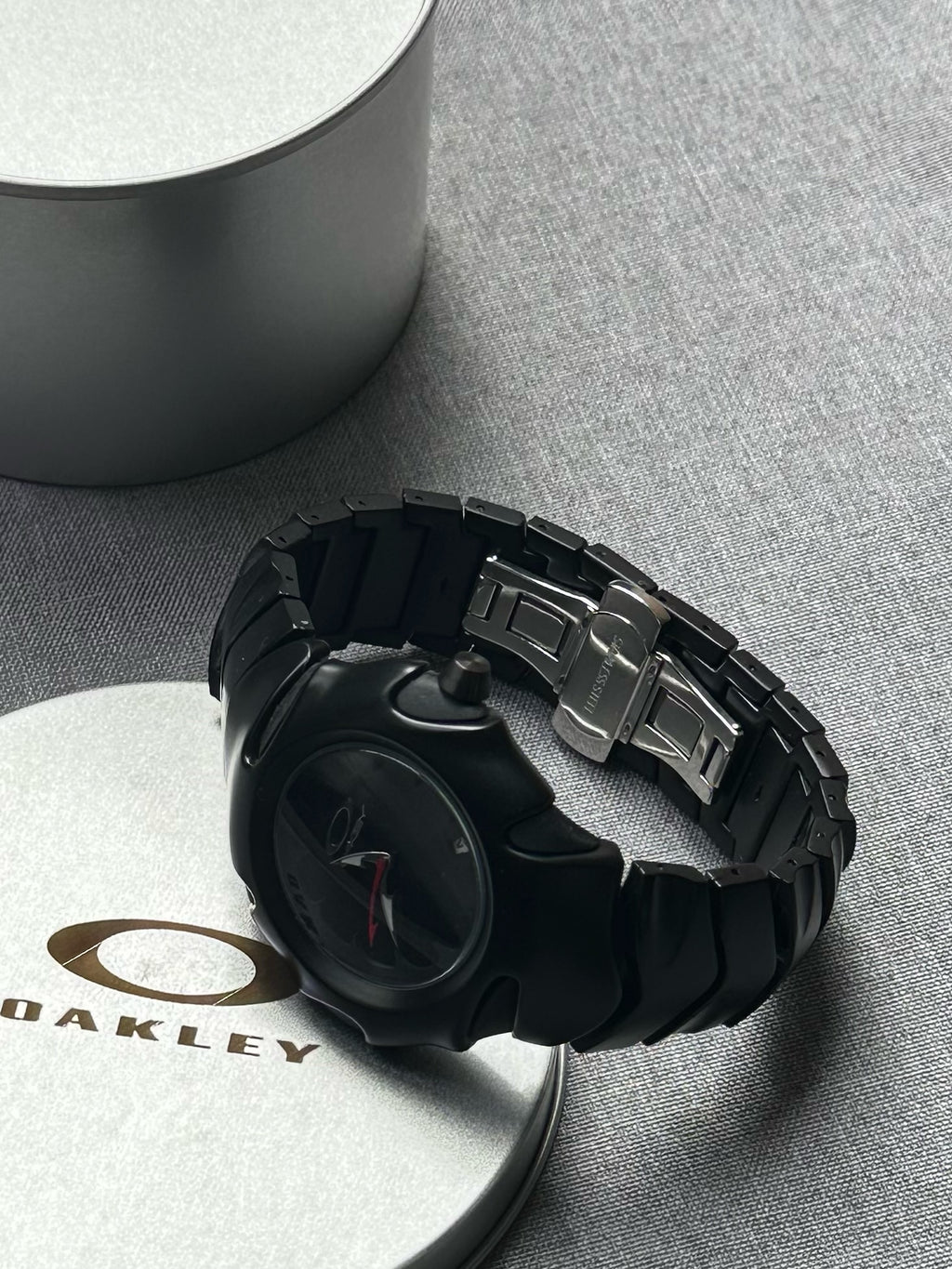 Oakley Blade Watch – Black dial Black Brushed Stainless Steel, Swiss Movement, Collectible Men’s Watch