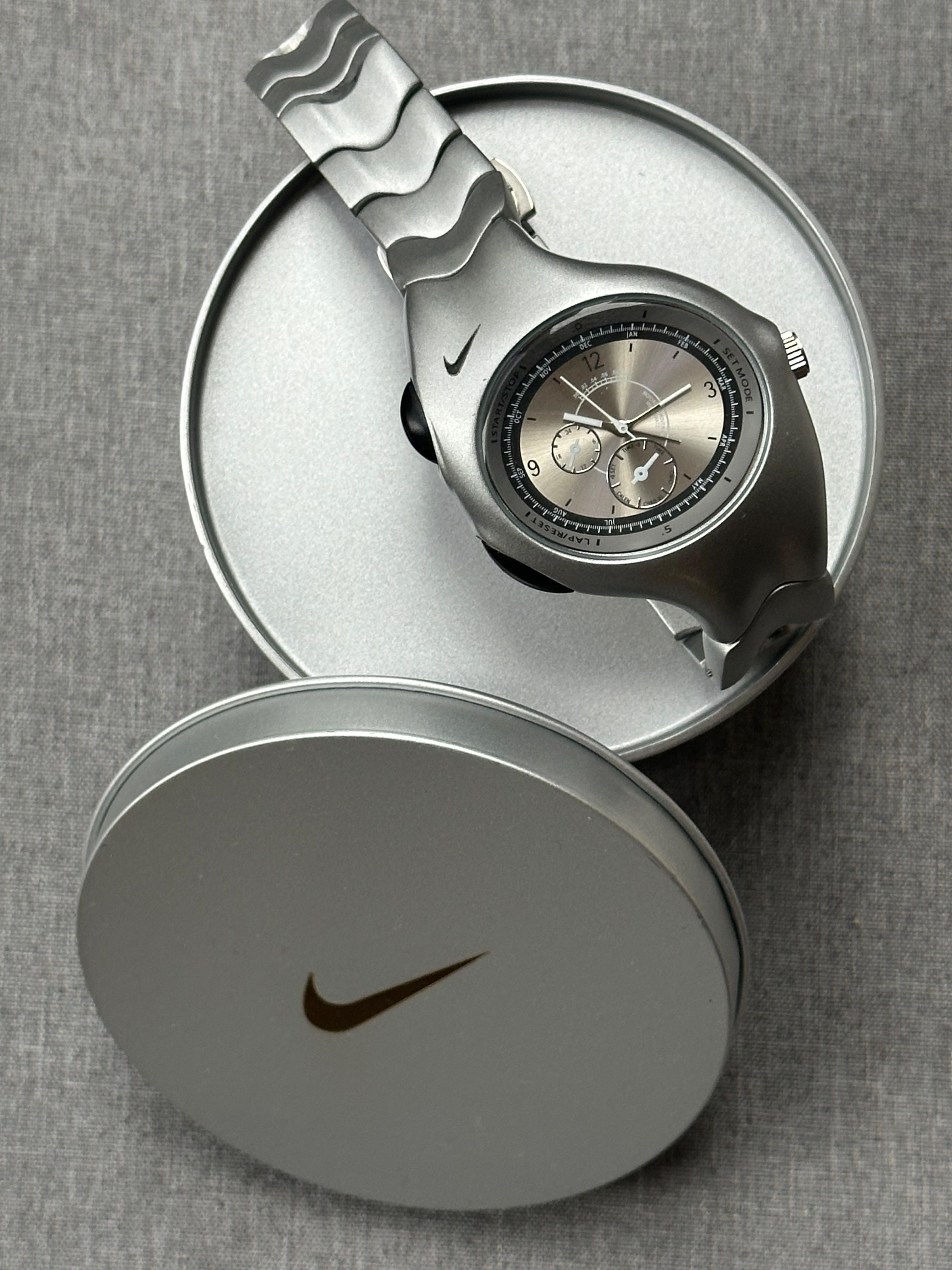 Nike Triax Chronograph Watch Matte Silver – Vintage Grey Stainless Steel Sports Watch, Rare Collectible Timepiece