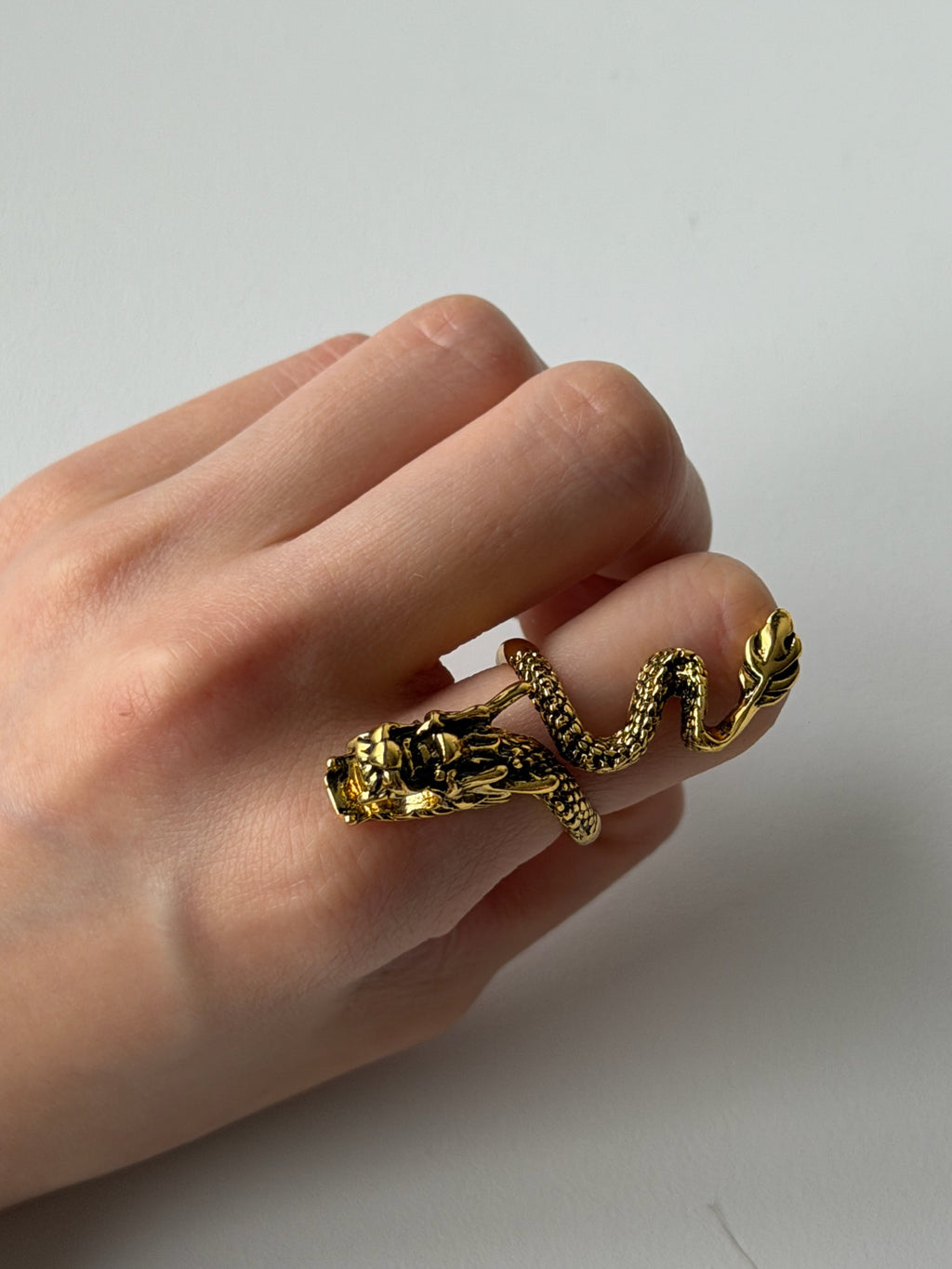 Vintage Dragon Cigarette Holder Ring – Antique Gold Adjustable Statement Ring