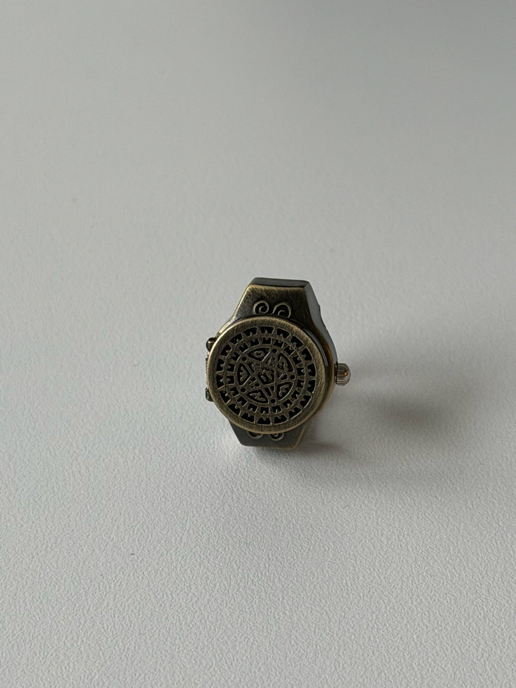 One Piece Inspired Secret Ring Watch – Adjustable Pirate Skull Finger Watch | Vintage Anime Collectible Jewellery