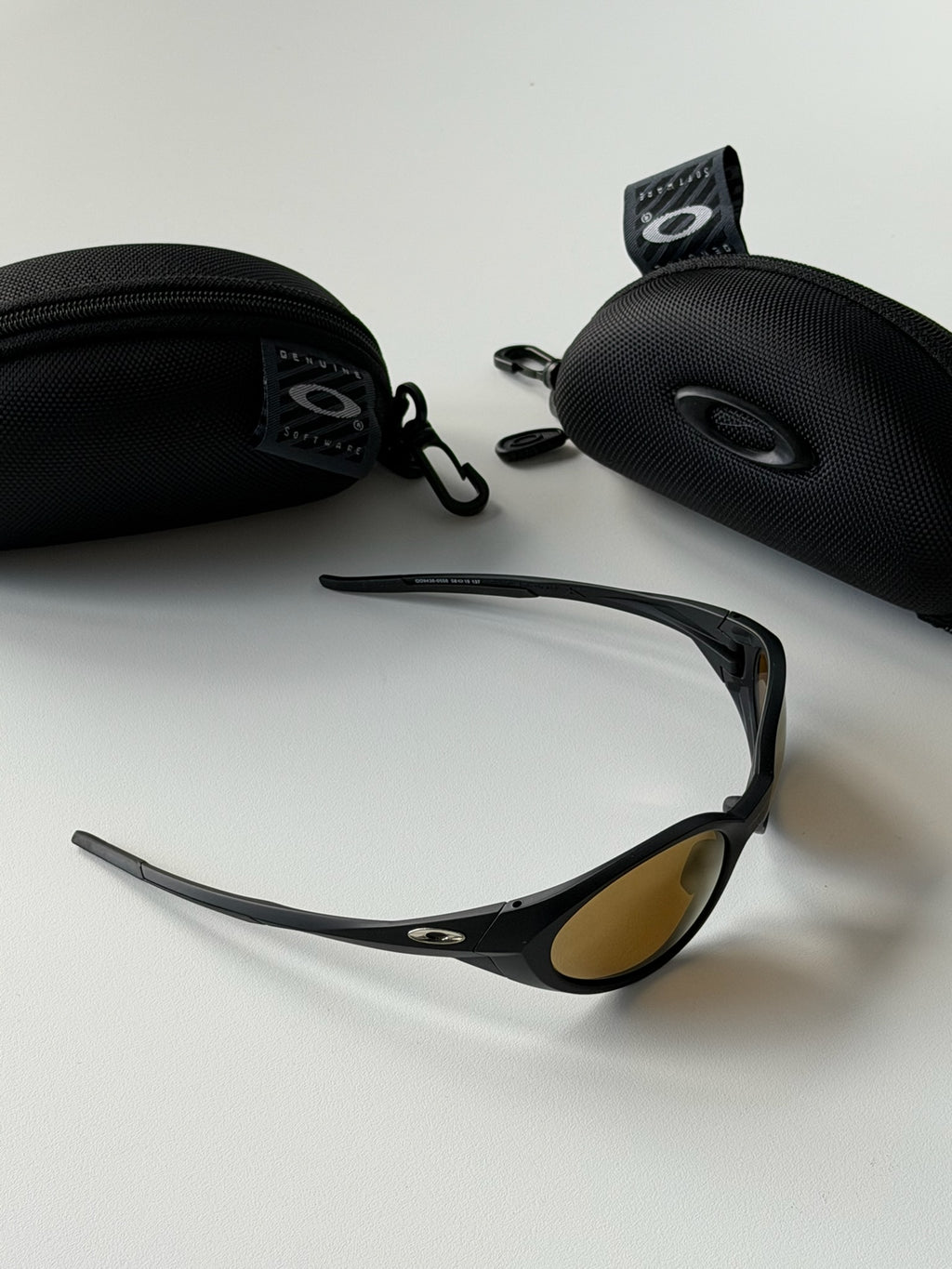 Oakley Eye Jacket Sunglasses – Matte Black Frame / Gold Mirror Lens | Vintage Y2K Wraparound Shades