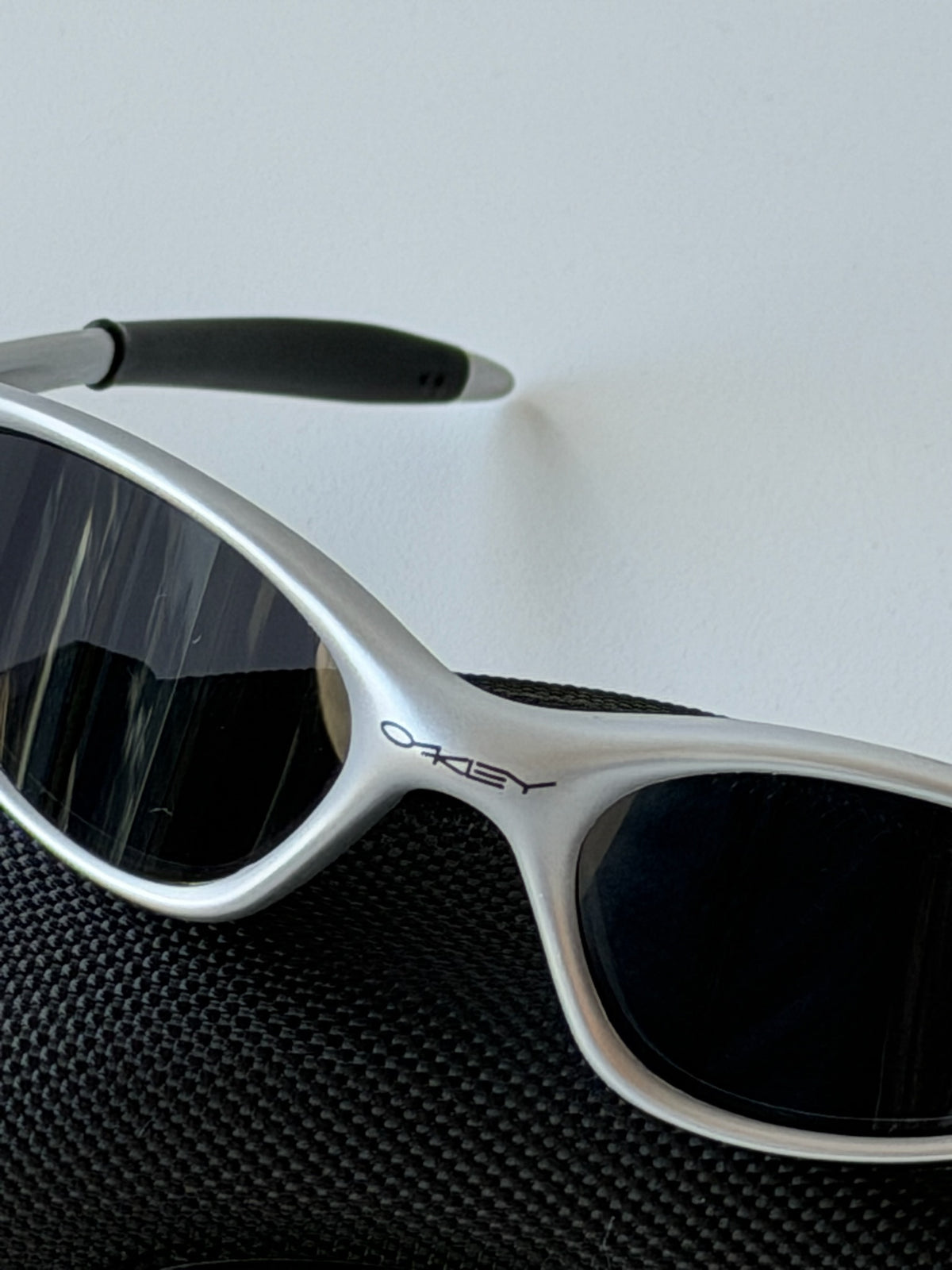 Oakley Eye Jacket Gen 1 Sunglasses – Silver / Black