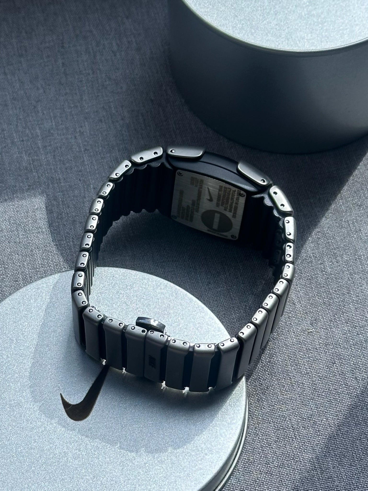 Nike D-Line Satin Silver Analogue Watch with Light Yellow Dial | Rare Collectible | Unisex Retro Sports Timepiece