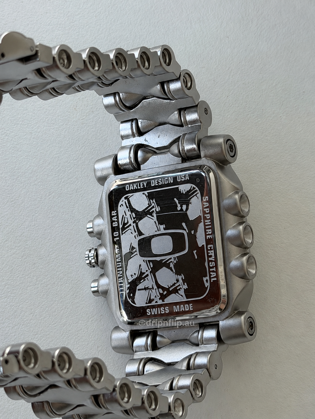 Oakley Minute Machine Watch – Silver / Red Dial