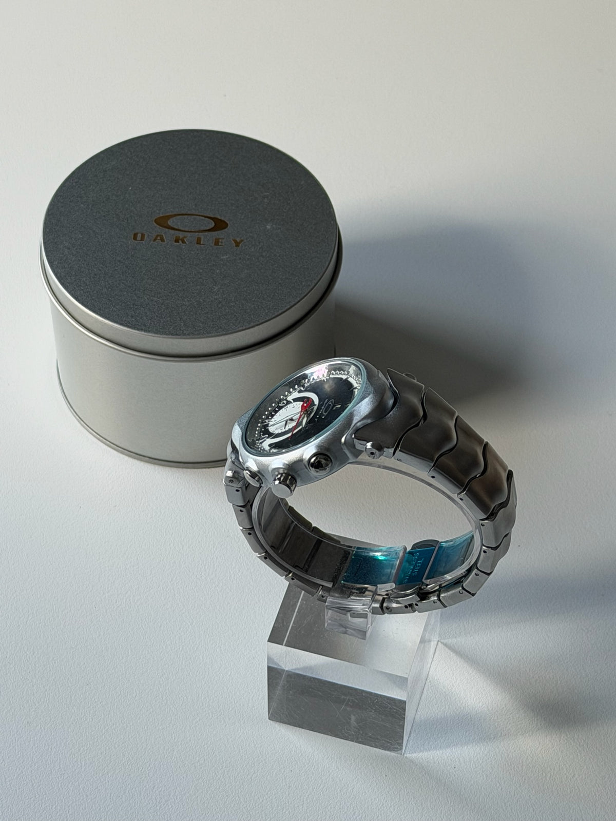 Oakley Judge Watch – Matte Silver / Black Dial